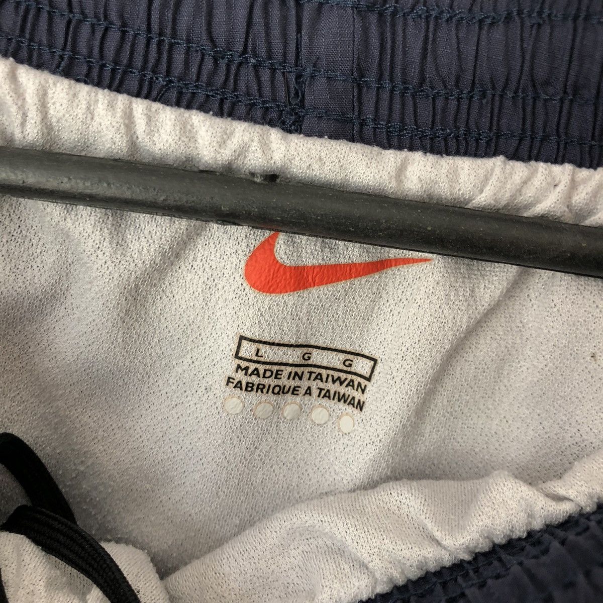 Nike × Vintage Nike vintage nylon shorts Size US 34 / EU 50 - 5 Thumbnail
