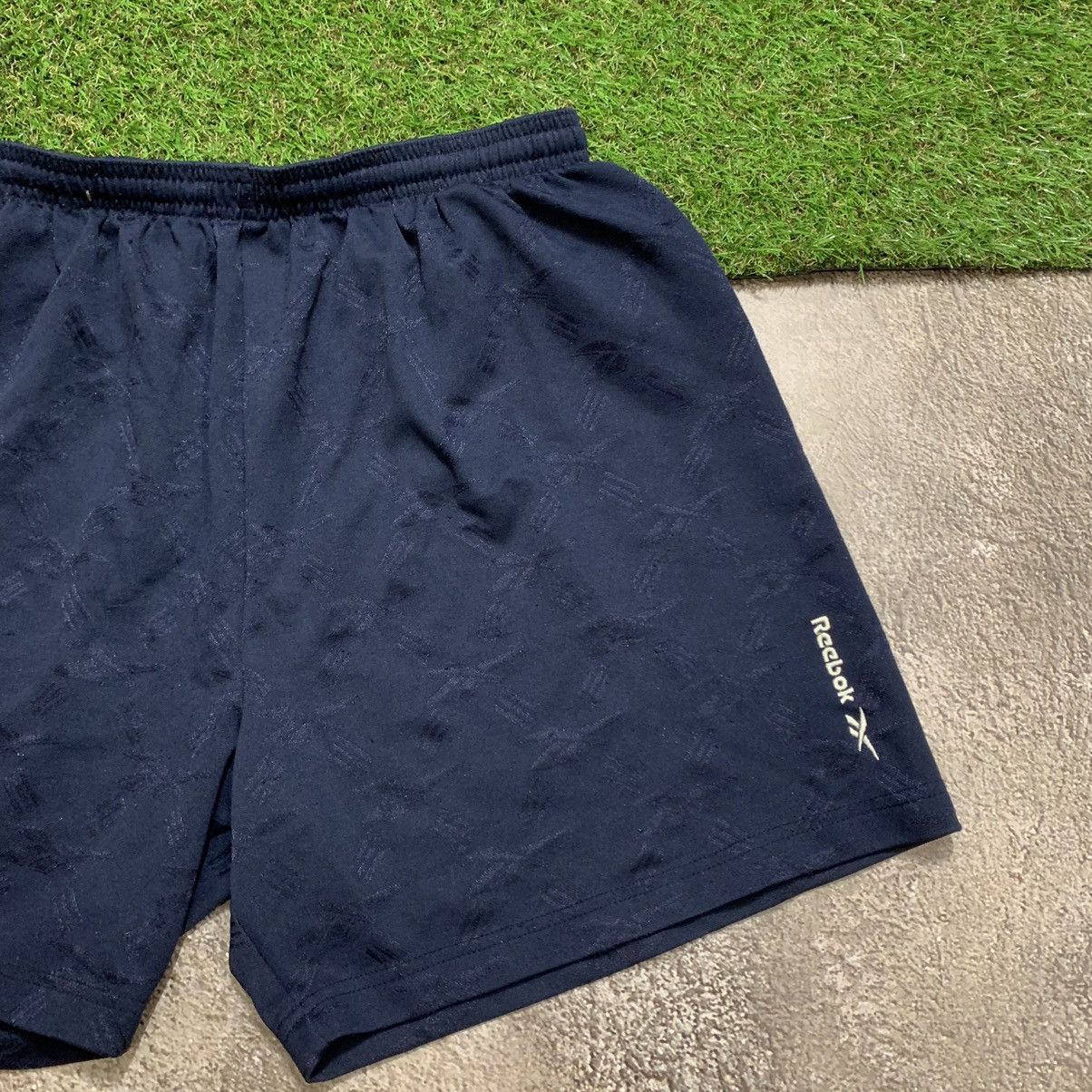 Vintage Vintage Reebok Y2K Baggy Shorts Streetwear Skate Navy 34 Size US 34 / EU 50 - 3 Thumbnail