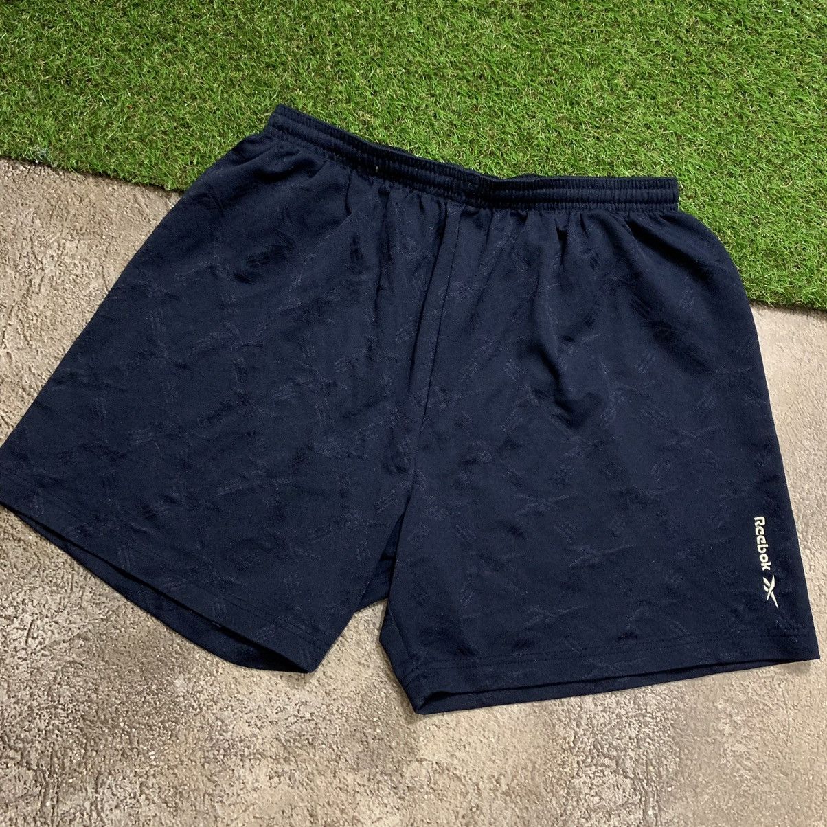 Vintage Vintage Reebok Y2K Baggy Shorts Streetwear Skate Navy 34 Size US 34 / EU 50 - 2 Thumbnail
