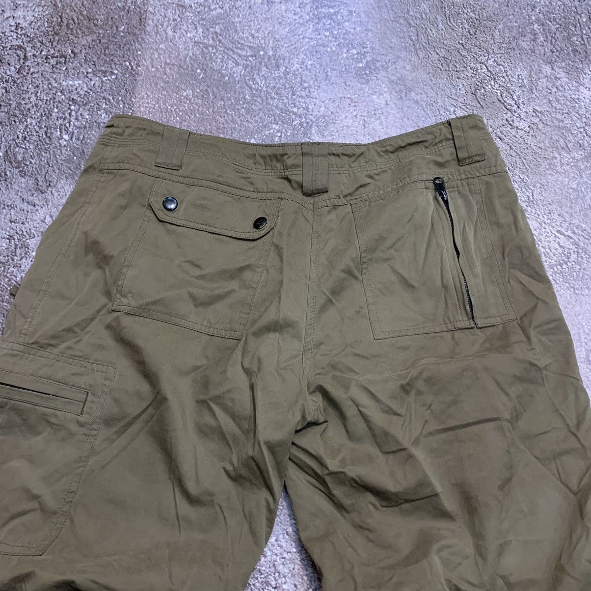 Vintage Vintage 90s Baggy Cargo Pants Distressed Streetwear Y2K 30 Size 30" / US 8 / IT 44 - 9 Thumbnail