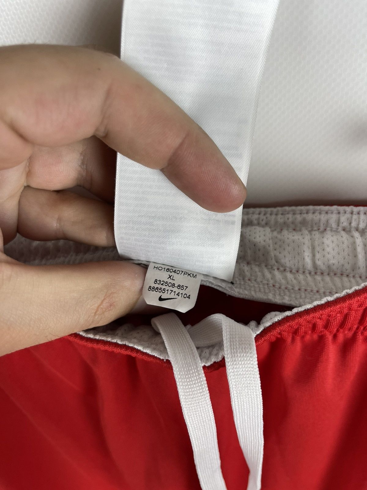 Nike Nike Dri-Fit red shorts with stripes hype Size US 34 / EU 50 - 6 Thumbnail