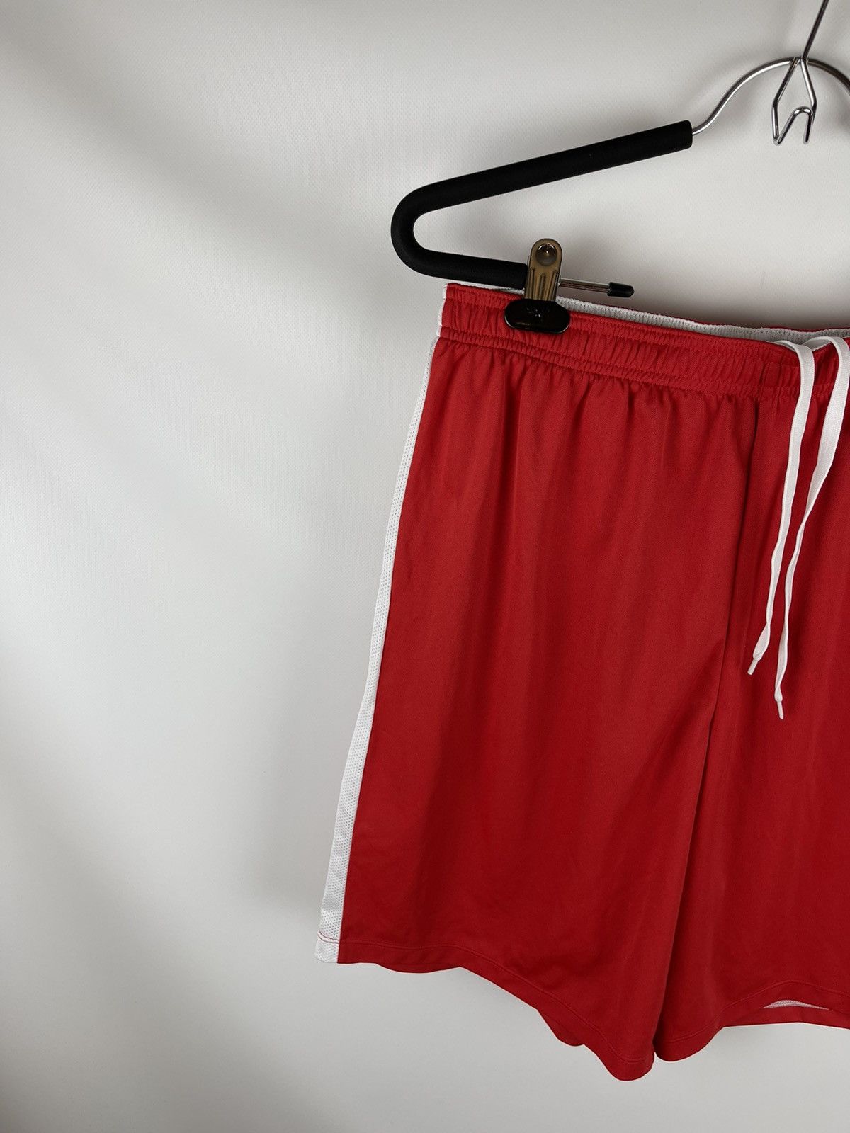 Nike Nike Dri-Fit red shorts with stripes hype Size US 34 / EU 50 - 2 Thumbnail