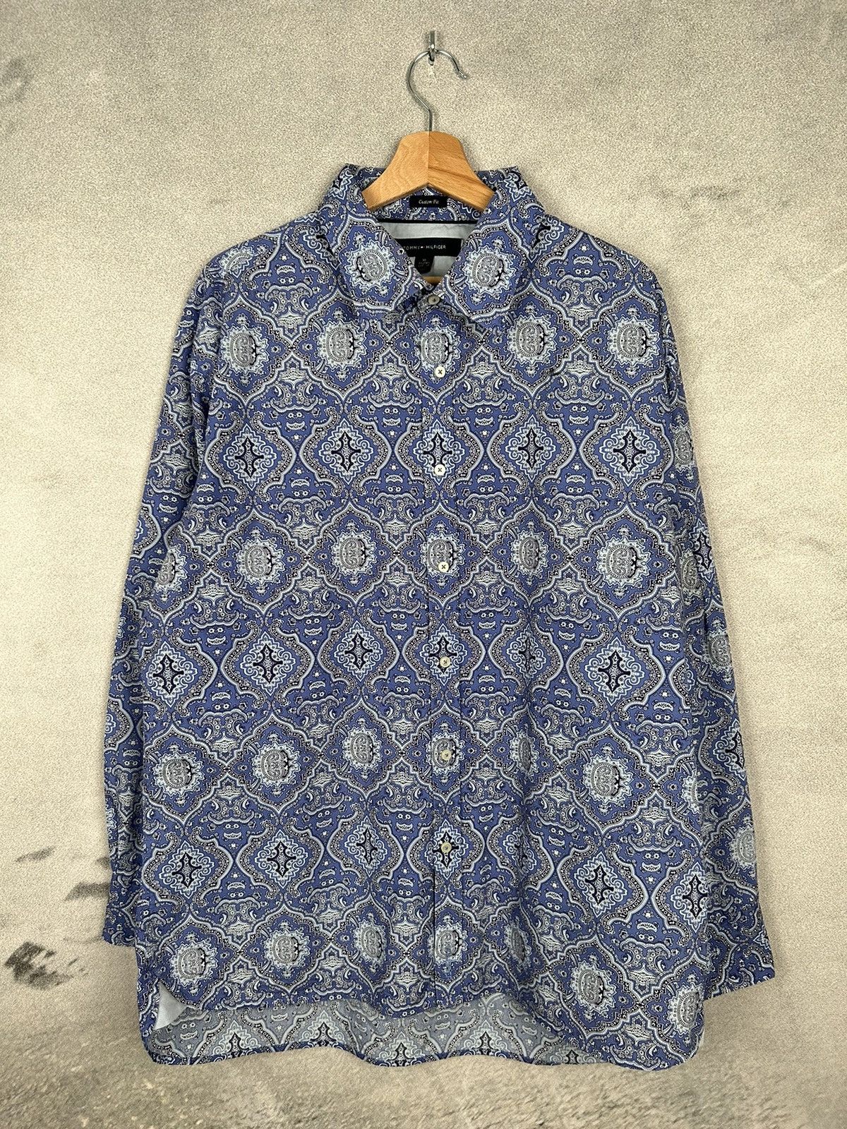 Other Tommy Hilfiger Button Shirt Paisley Printed Bandana Size US XL / EU 56 / 4 - 1 Thumbnail