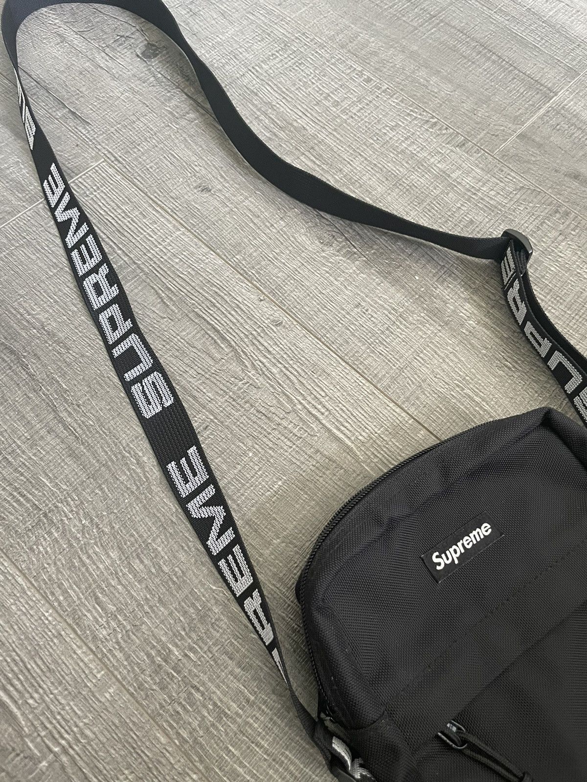 Supreme Supreme Ss18 Shoulder Bag Black New, Grailed