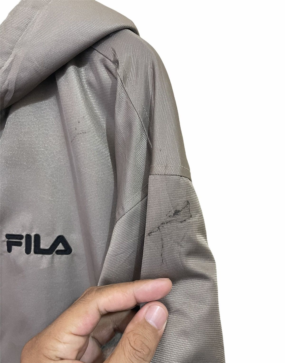 Fila × Vintage Vintage Fila Biella Italia Big Logo Spell Out logo Size US L / EU 52-54 / 3 - 7 Thumbnail