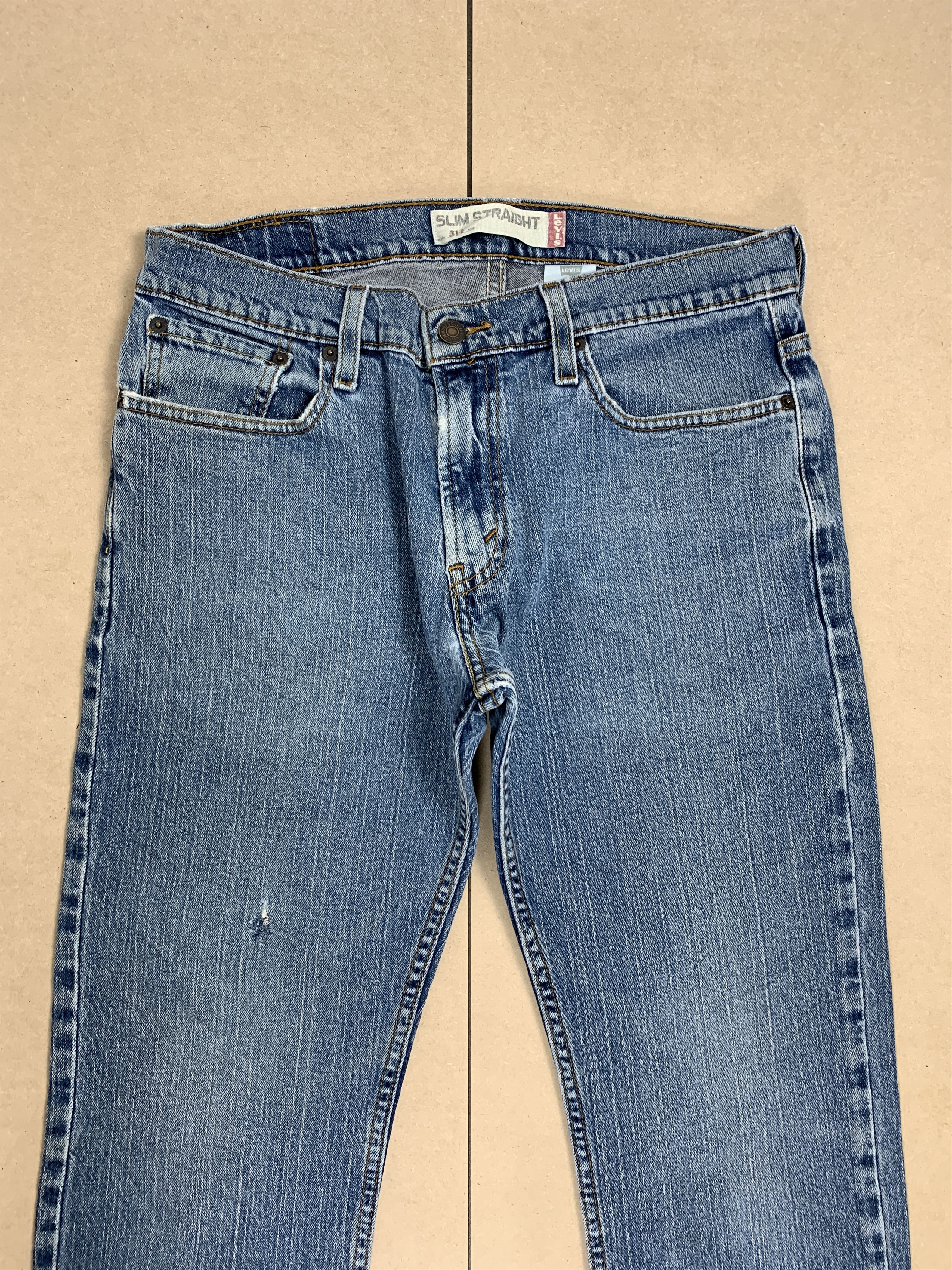Levi's Vintage Levis 514 Straight Cut Faded Mid Wash Jeans P0385 Size US 33 - 2 Thumbnail