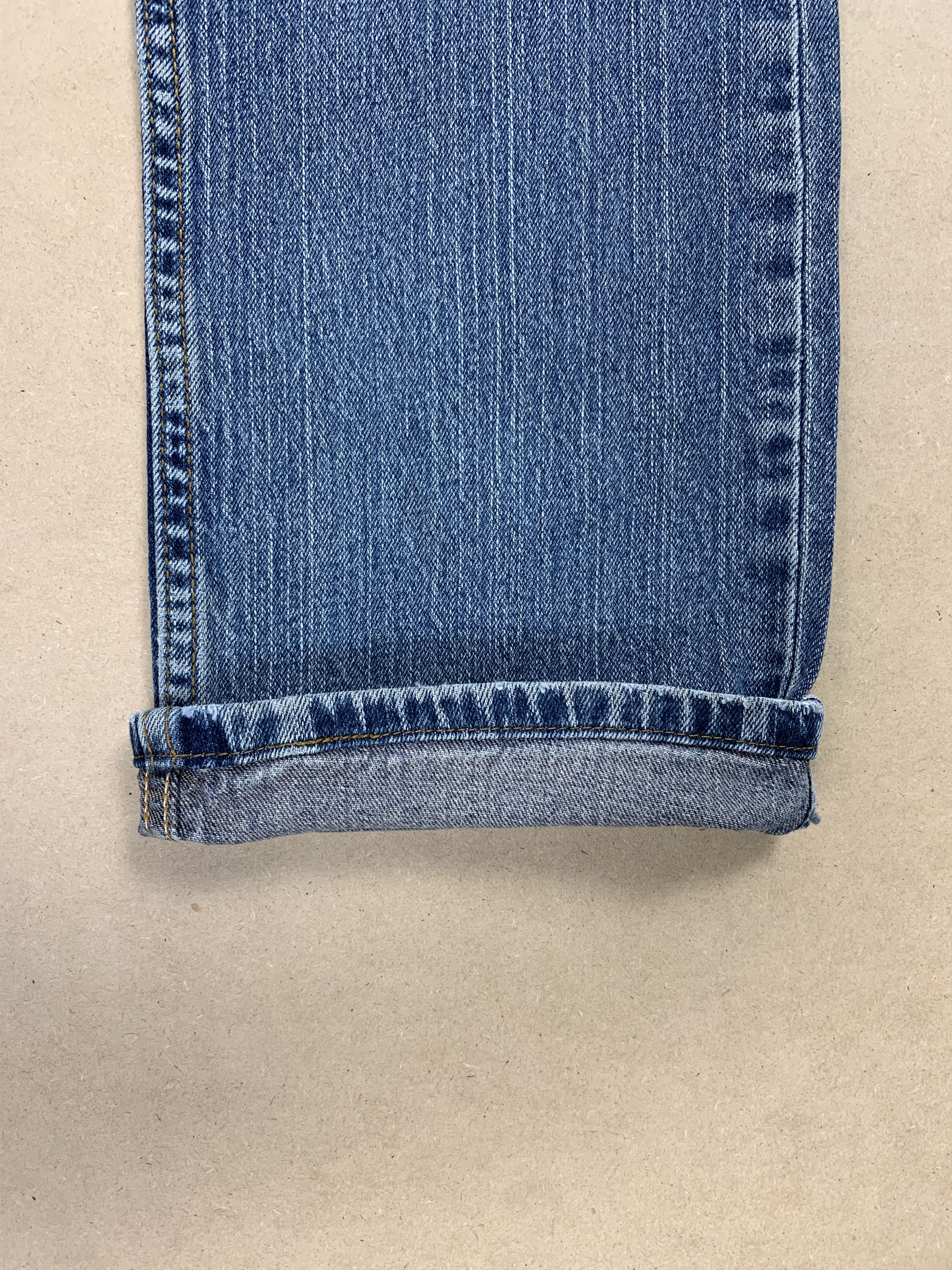 Levi's Vintage Levis 514 Straight Cut Faded Mid Wash Jeans P0385 Size US 33 - 4 Thumbnail