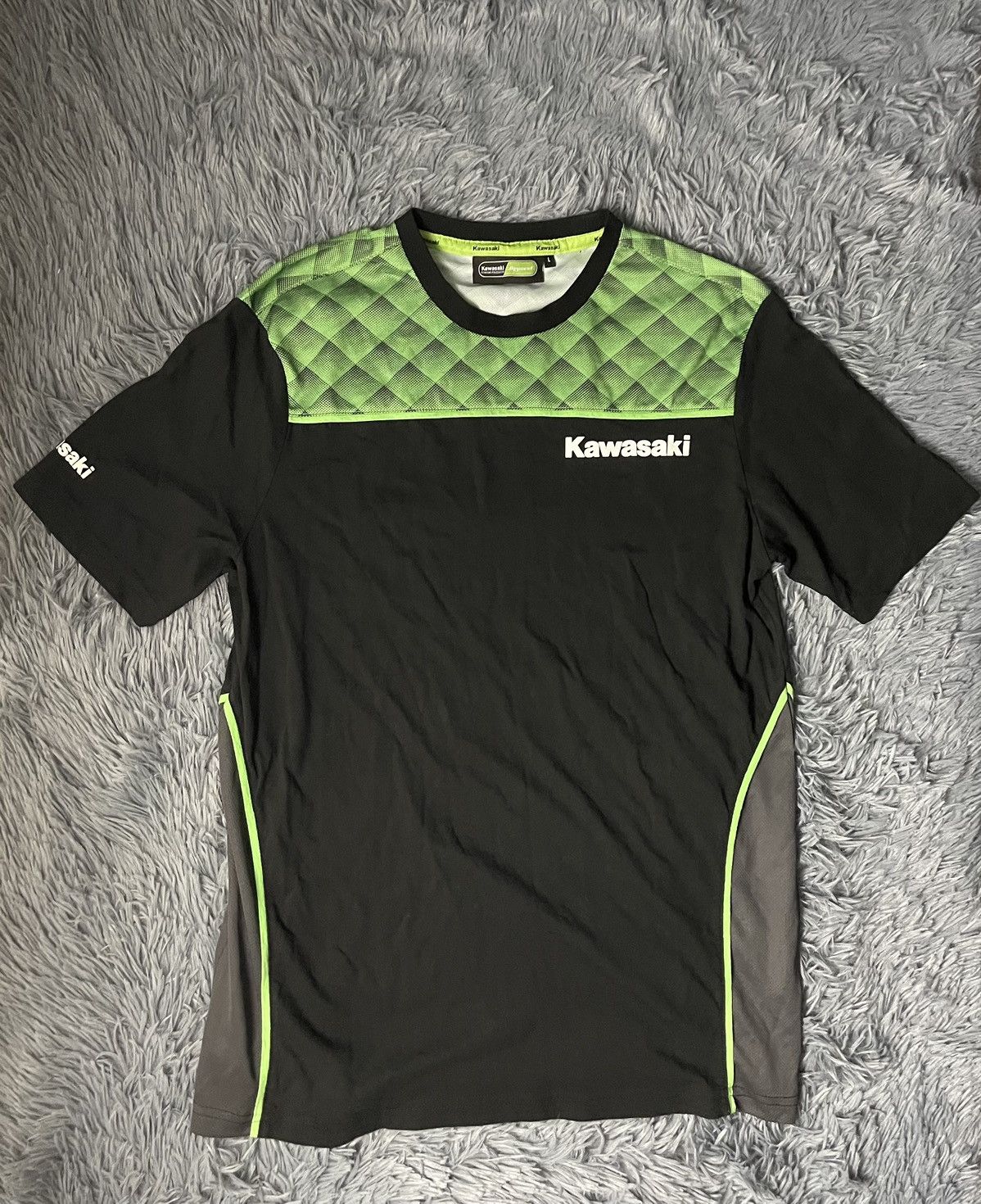 Vintage Kawasaki huge logo Racing Y2K Japanese style t-shirt Size US L / EU 52-54 / 3 - 3 Thumbnail