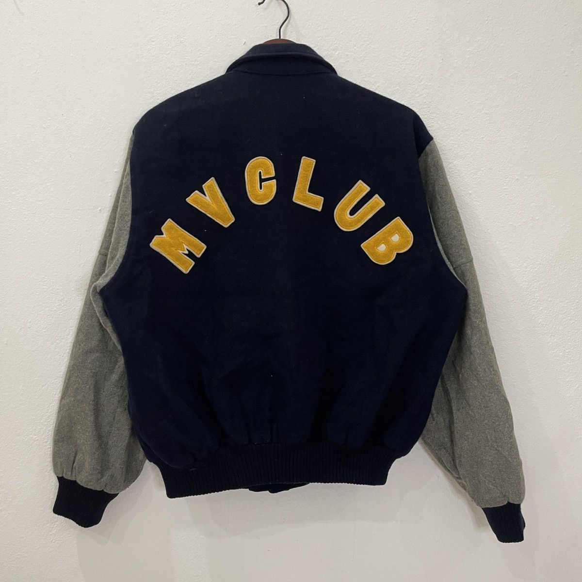Other Vintage MV Club Big Logo Varsity Jacket Size US L / EU 52-54 / 3 - 1 Thumbnail