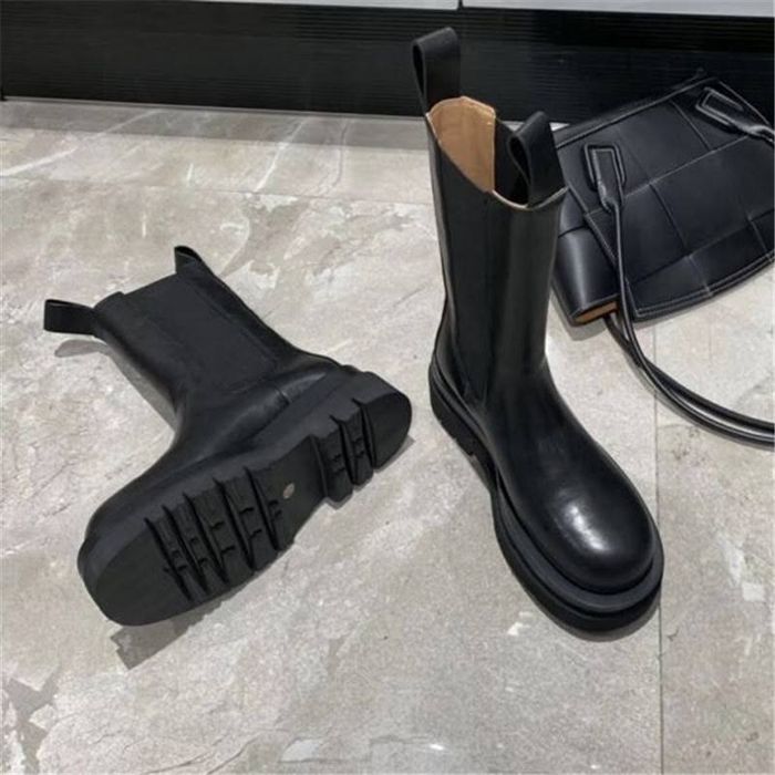 bv lug leather ankle boots