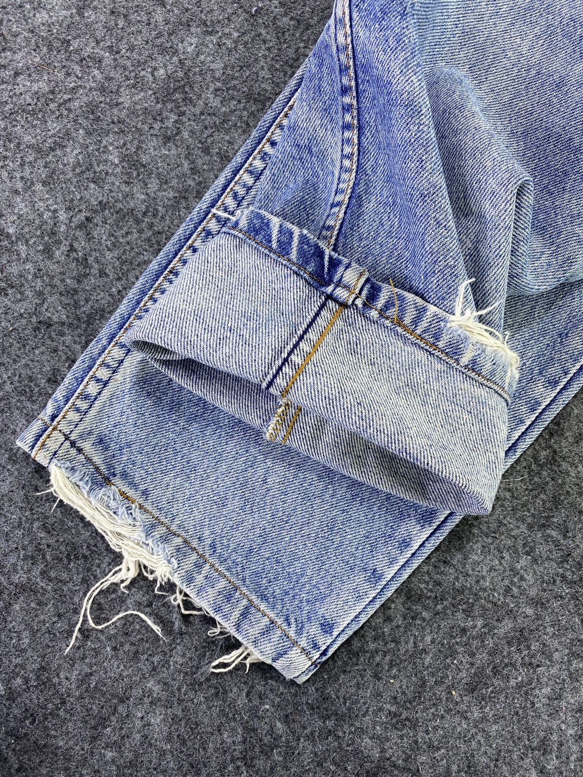 Levi's Vintage Levi's Jeans Distress Blue Wash - J824 Size US 30 / EU 46 - 6 Thumbnail