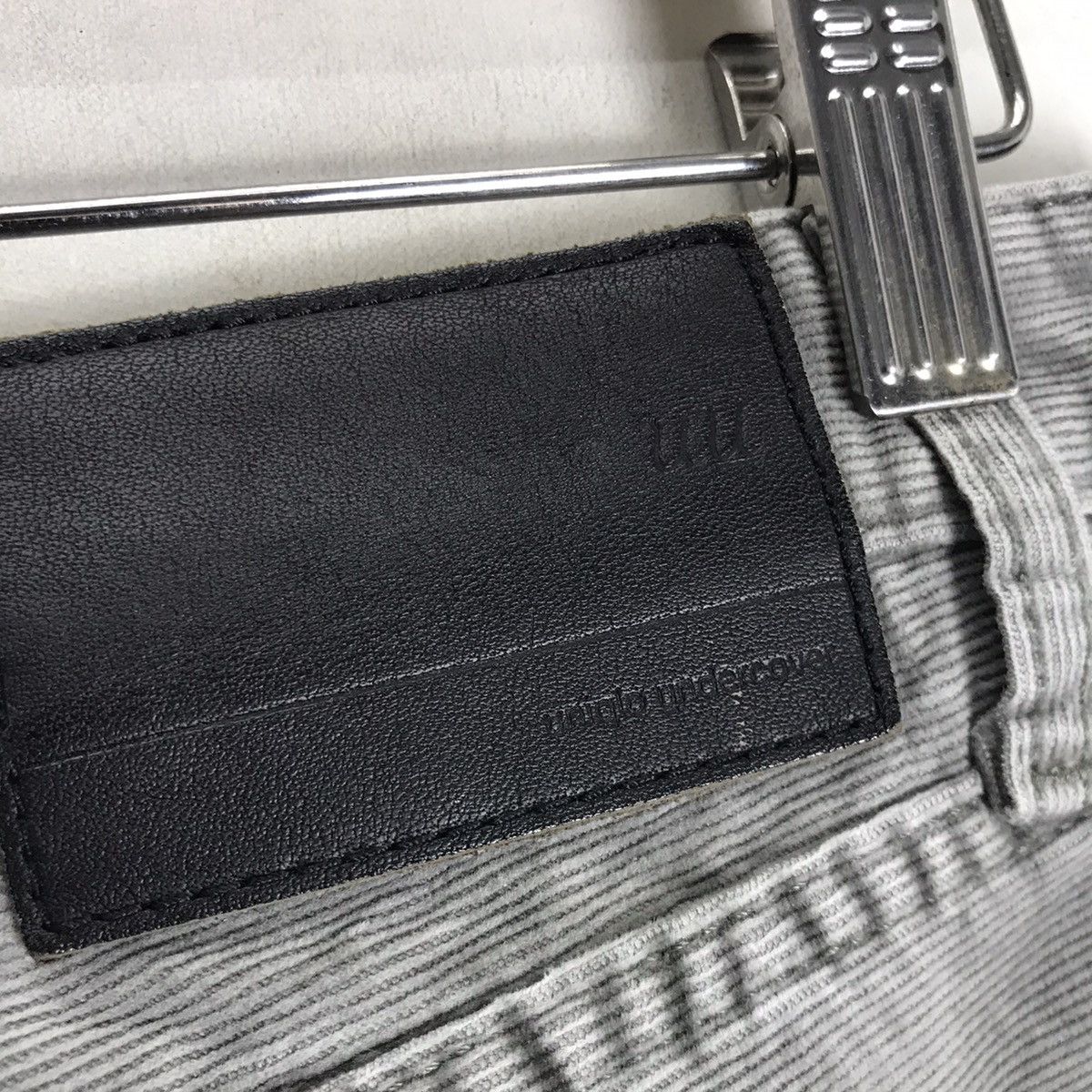 Jun Takahashi × Undercover × Uniqlo Uniqlo Undercover by Jun Takahashi Cropped Corduroy Pants Size US 31 - 10 Thumbnail