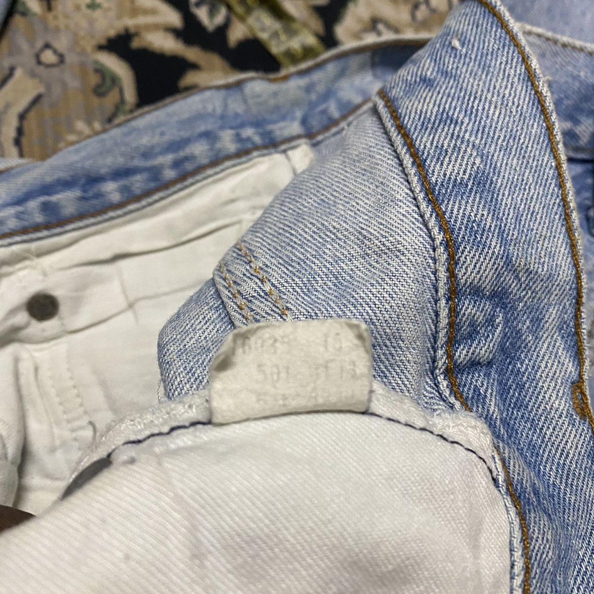 Levi's Vintage 80s Levis 501 LightWash Jeans 32x32 Made in USA Size US 32 / EU 48 - 19 Thumbnail