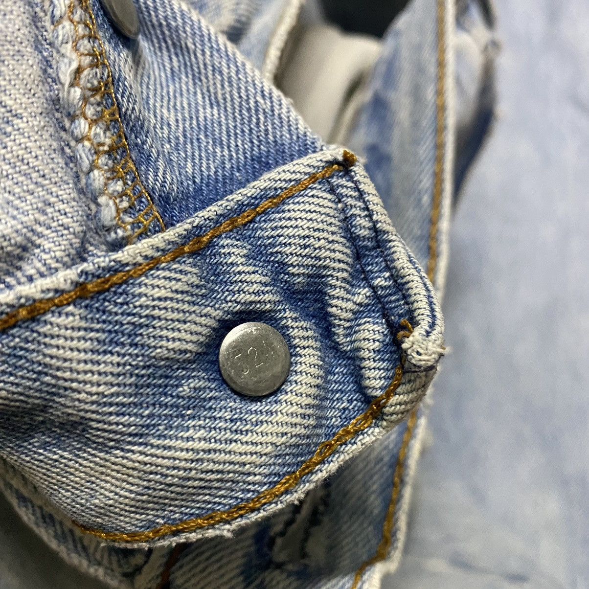 Levi's Vintage 80s Levis 501 LightWash Jeans 32x32 Made in USA Size US 32 / EU 48 - 17 Thumbnail