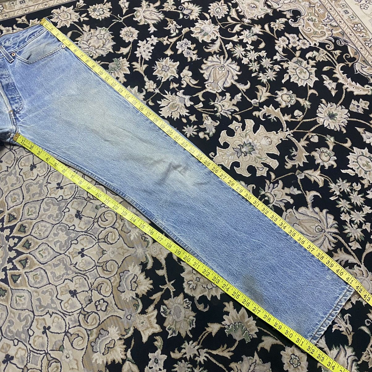 Levi's Vintage Levis 501xx Distressed Jeans 31x32 Made in USA Size US 31 - 23 Thumbnail