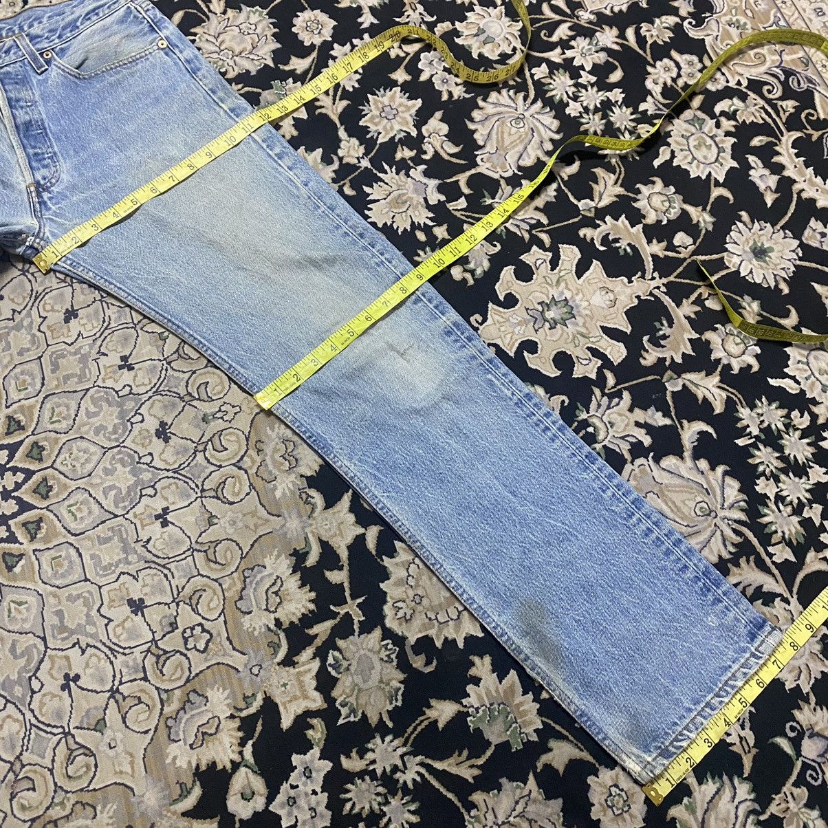 Levi's Vintage Levis 501xx Distressed Jeans 31x32 Made in USA Size US 31 - 24 Thumbnail