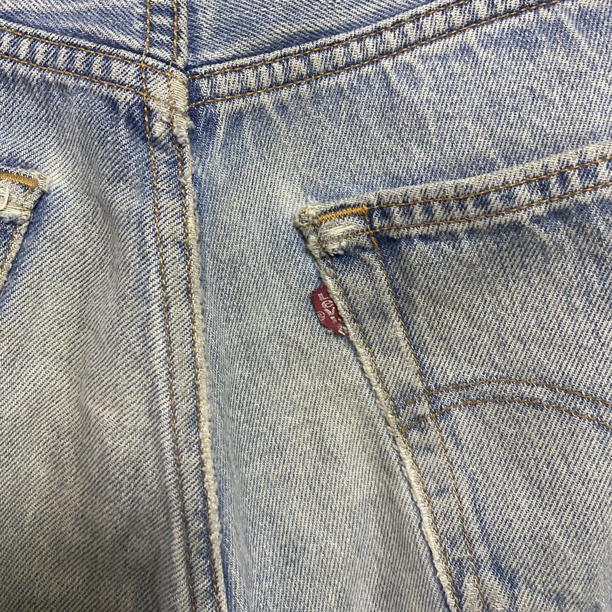 Levi's Vintage Levis 501xx Distressed Jeans 31x32 Made in USA Size US 31 - 18 Thumbnail