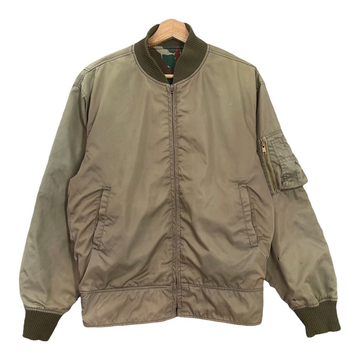 Vintage Vintage Army Style Jacket Riversible Army Jacket Size M Size US M / EU 48-50 / 2 - 8 Thumbnail