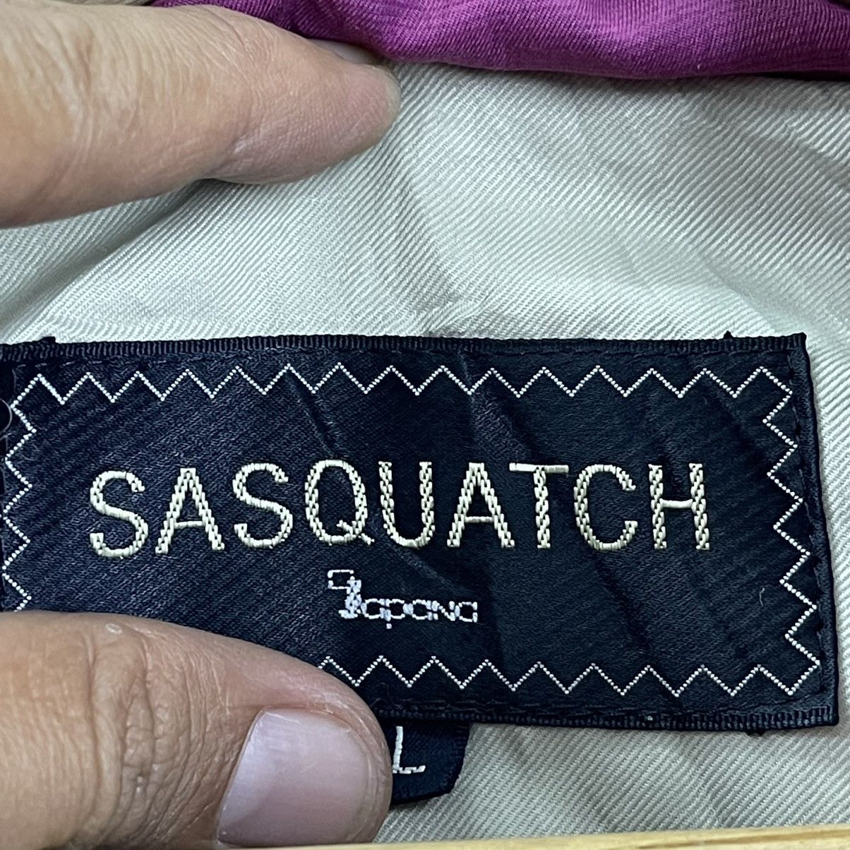 Vintage Vintage Sasquatch Winter Jacket Size L Size US L / EU 52-54 / 3 - 8 Thumbnail
