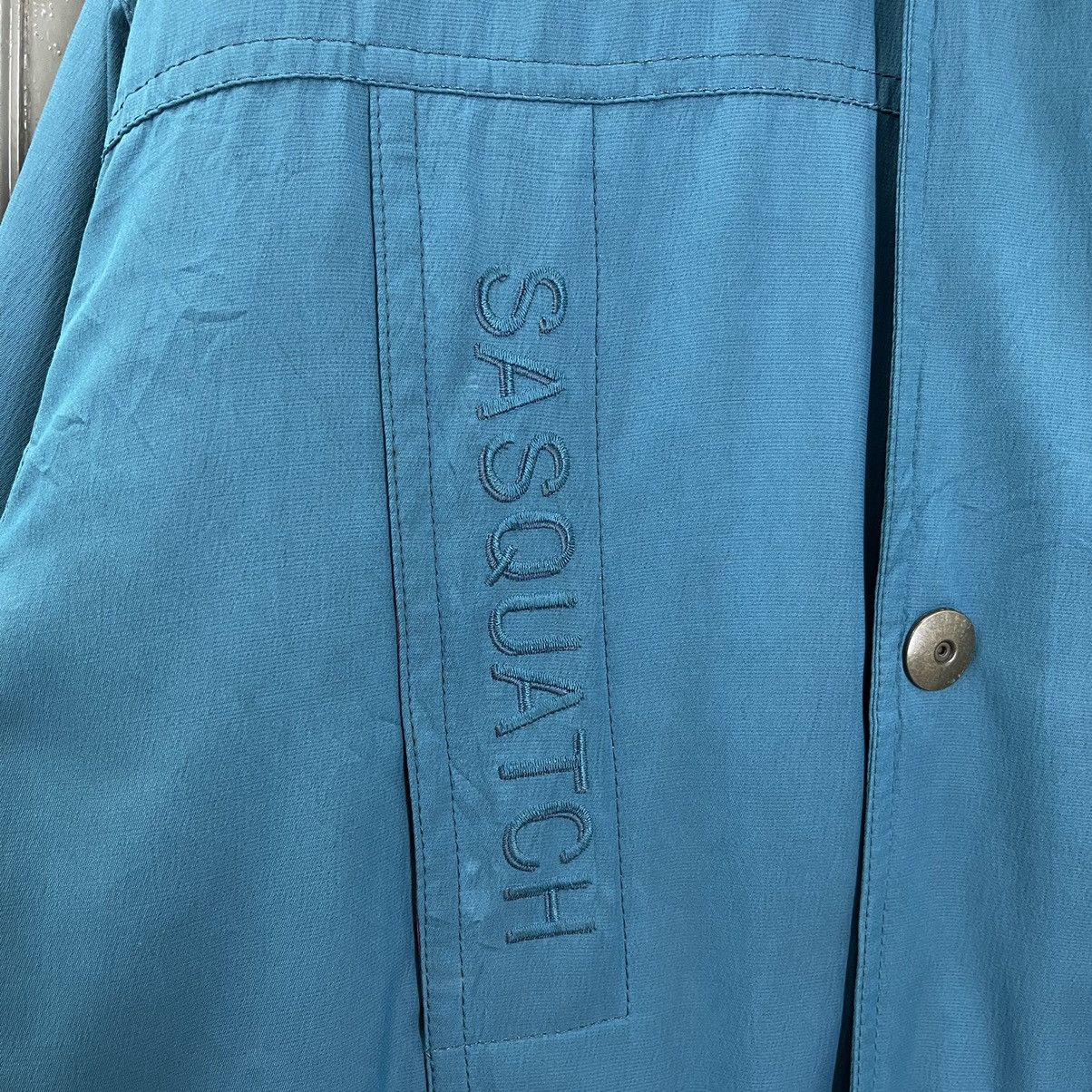 Vintage Vintage Sasquatch Winter Jacket Size L Size US L / EU 52-54 / 3 - 5 Thumbnail