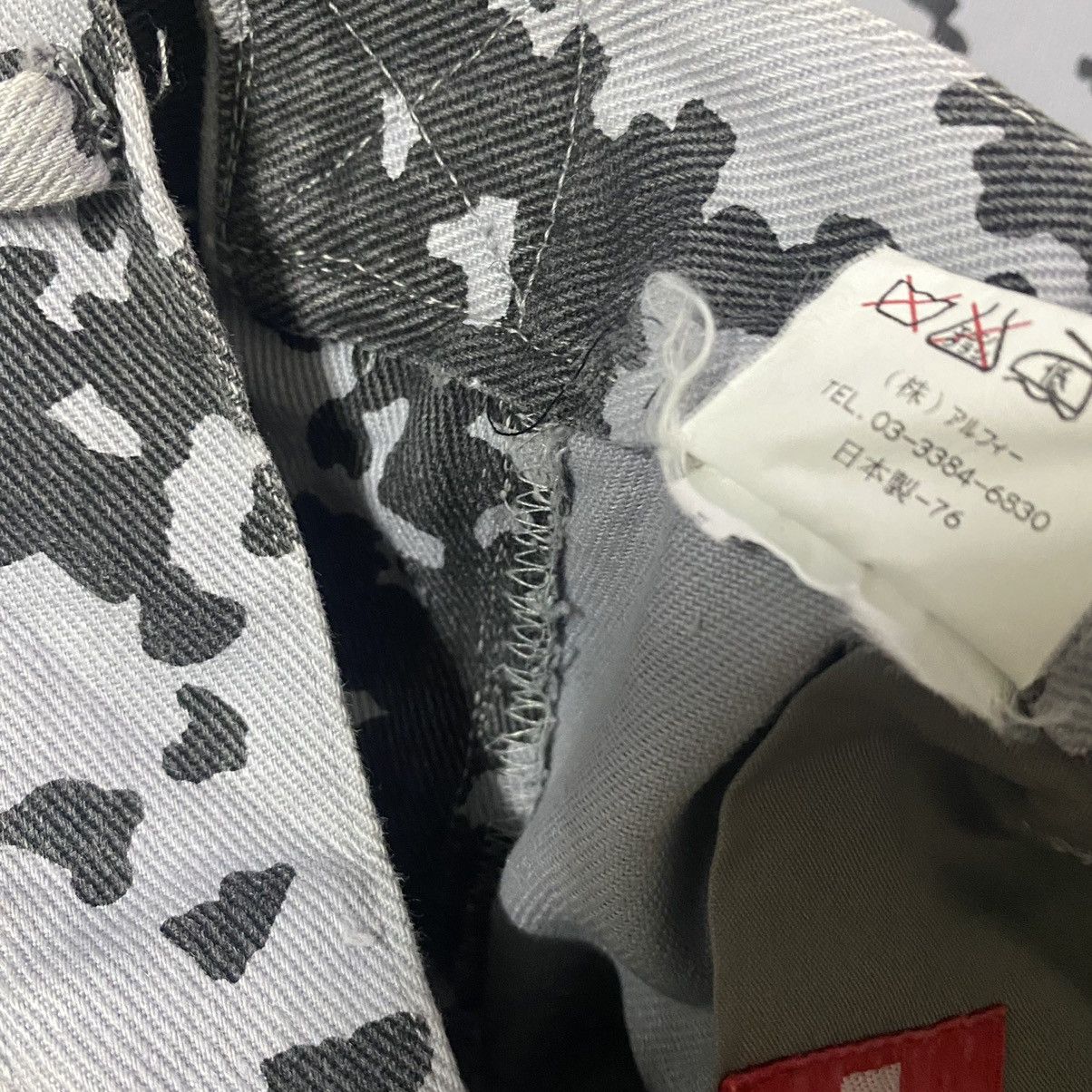 No Future NO FUTURE Camo Pants Size US 27 - 14 Thumbnail