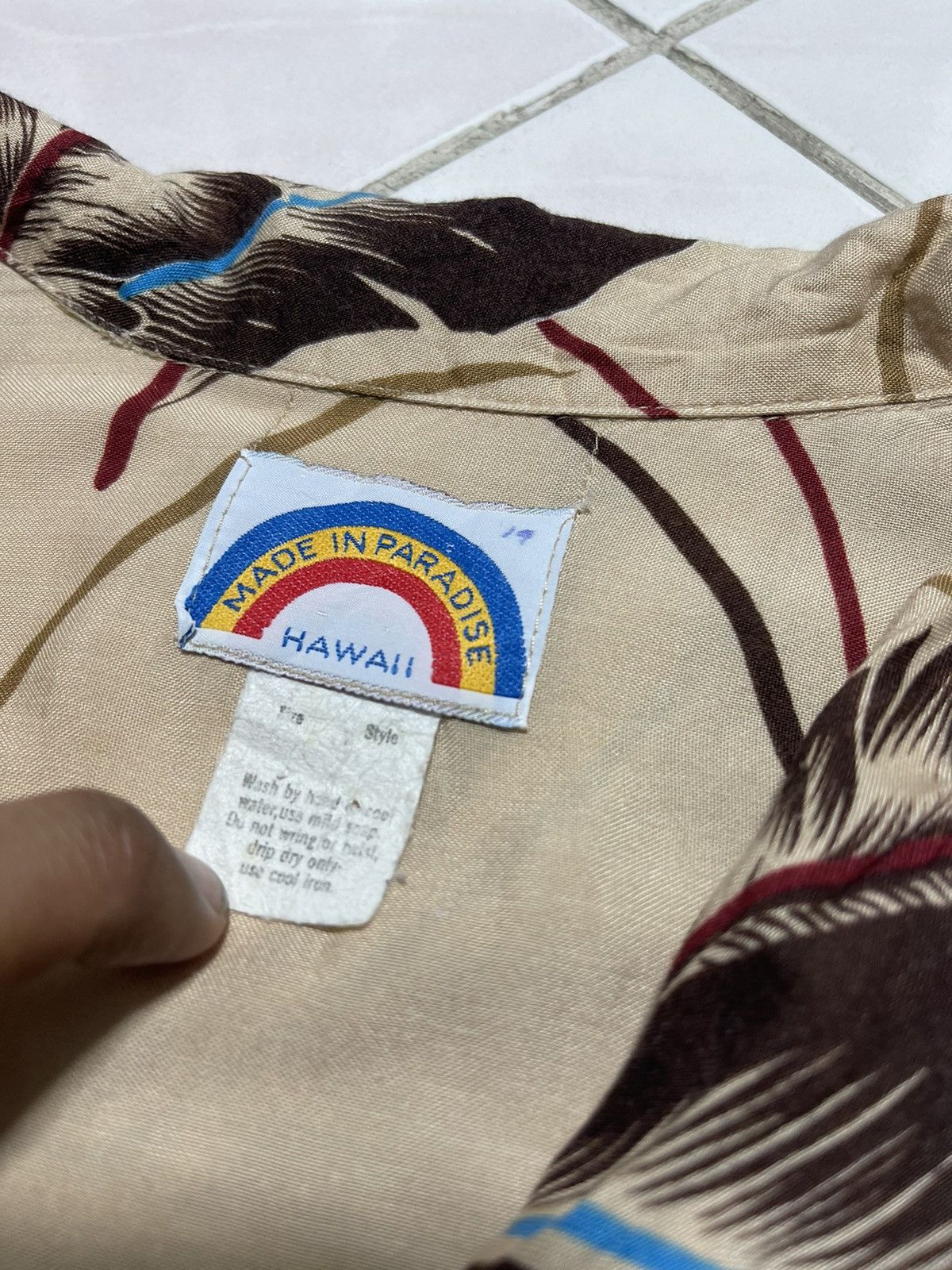 Vintage Vintage Feather Motive Hawaiian Aloha Shirt Size US M / EU 48-50 / 2 - 5 Thumbnail