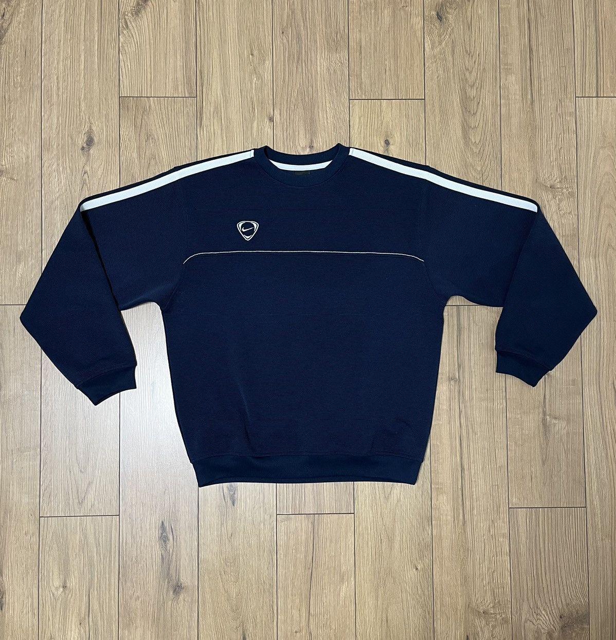 Nike × Vintage Nike Vintage Swoosh Logo Sweatshirt Size US M / EU 48-50 / 2 - 1 Thumbnail