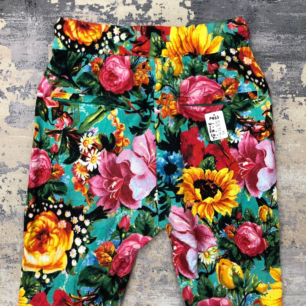 Joyrich P463 JOYRICH FULLPRINT FLOWER MOTIF SWEATPANTS Size US 29 - 4 Thumbnail
