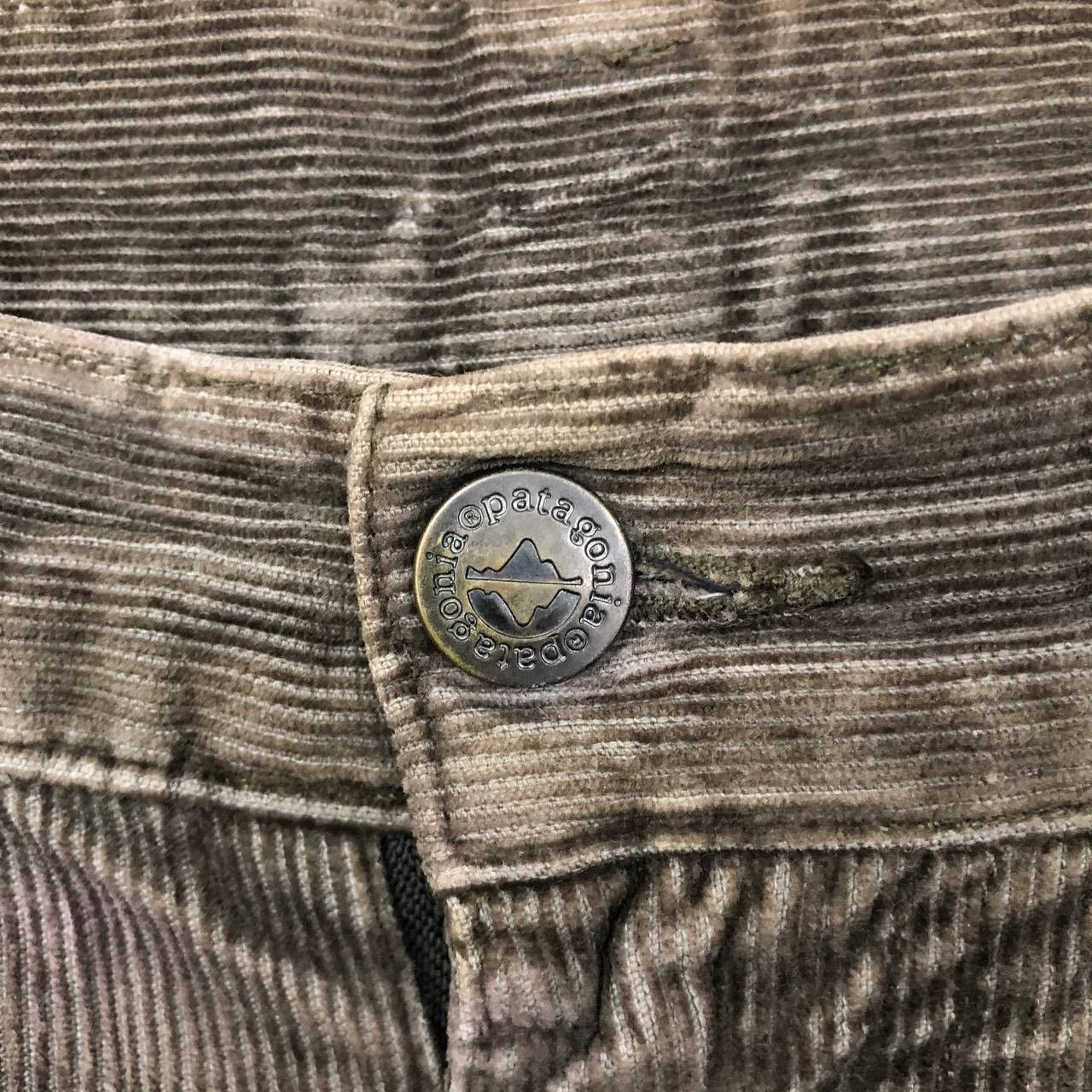 Patagonia P457 PATAGONIA x ORGANIC COTTON CORDUROY JEANS Size US 34 / EU 50 - 9 Thumbnail