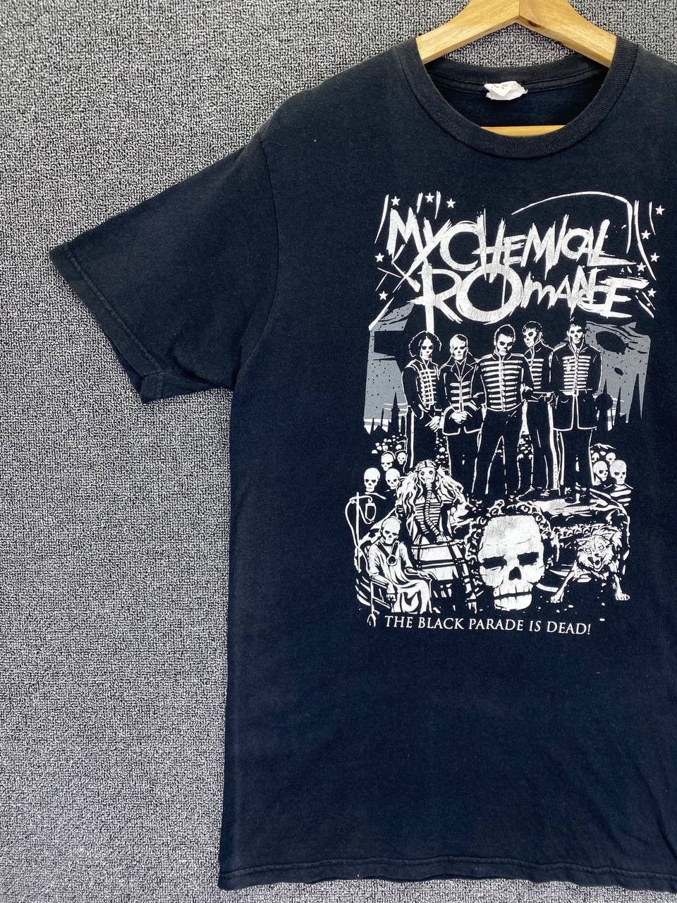 Band Tees Vintage My Chemicals Romance The Black Parade Is Dead Tee Size US L / EU 52-54 / 3 - 2 Thumbnail