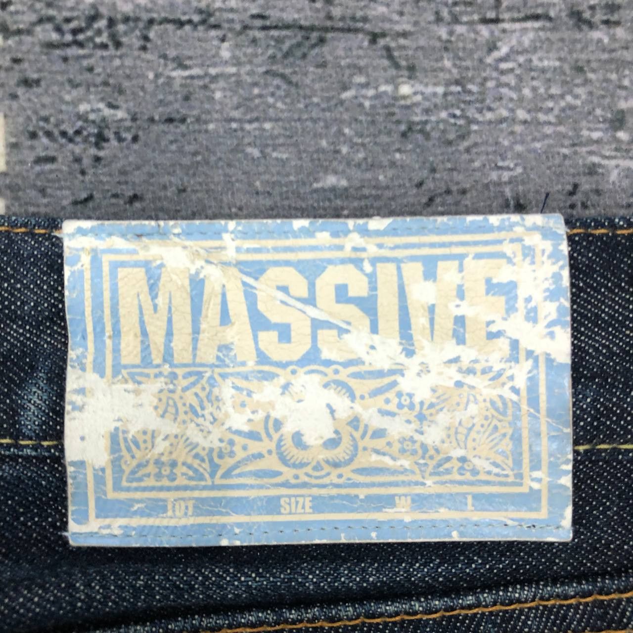 Massive P428 JAPAN MASSIVE DISTRESSED DENIM Size US 36 / EU 52 - 5 Thumbnail