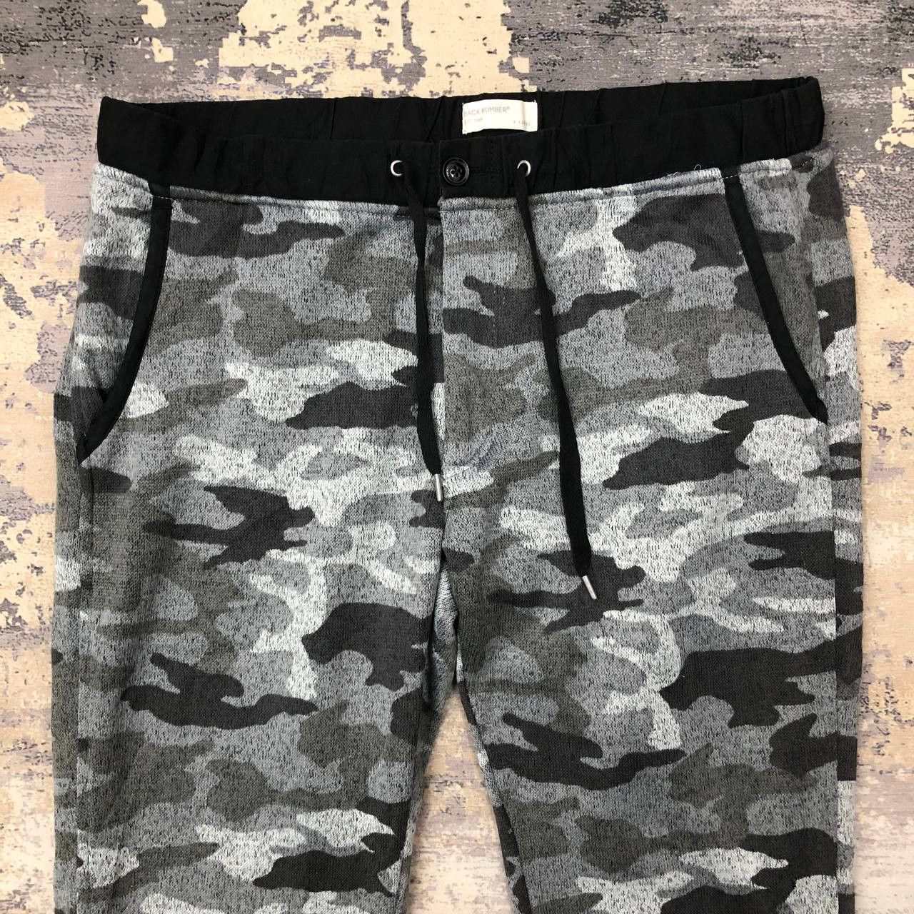 Japanese Brand P437 JAPAN BACK NUMBER CAMO SWEATPANTS Size US 37 - 3 Thumbnail