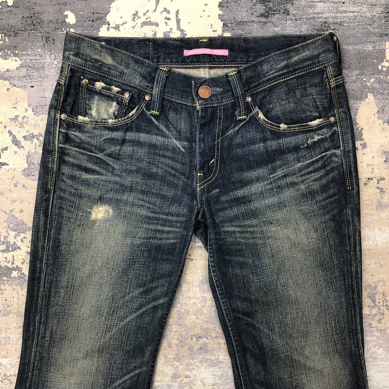 Levi's P406 LEVI'S LADY STYLE FLARED JEANS Size 33" - 3 Thumbnail