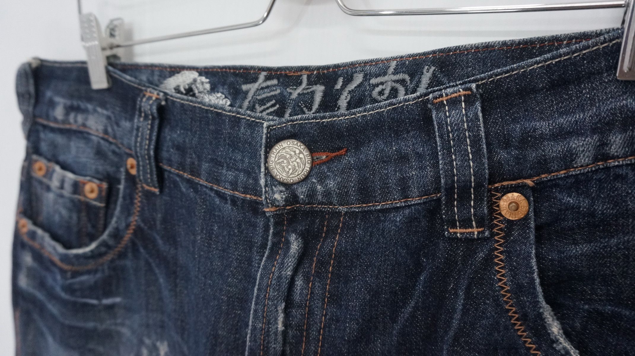 Japanese Brand 🇯🇵 OSAKA BIG TRAIN Distressed Painter Jeans Size US 36 / EU 52 - 9 Thumbnail