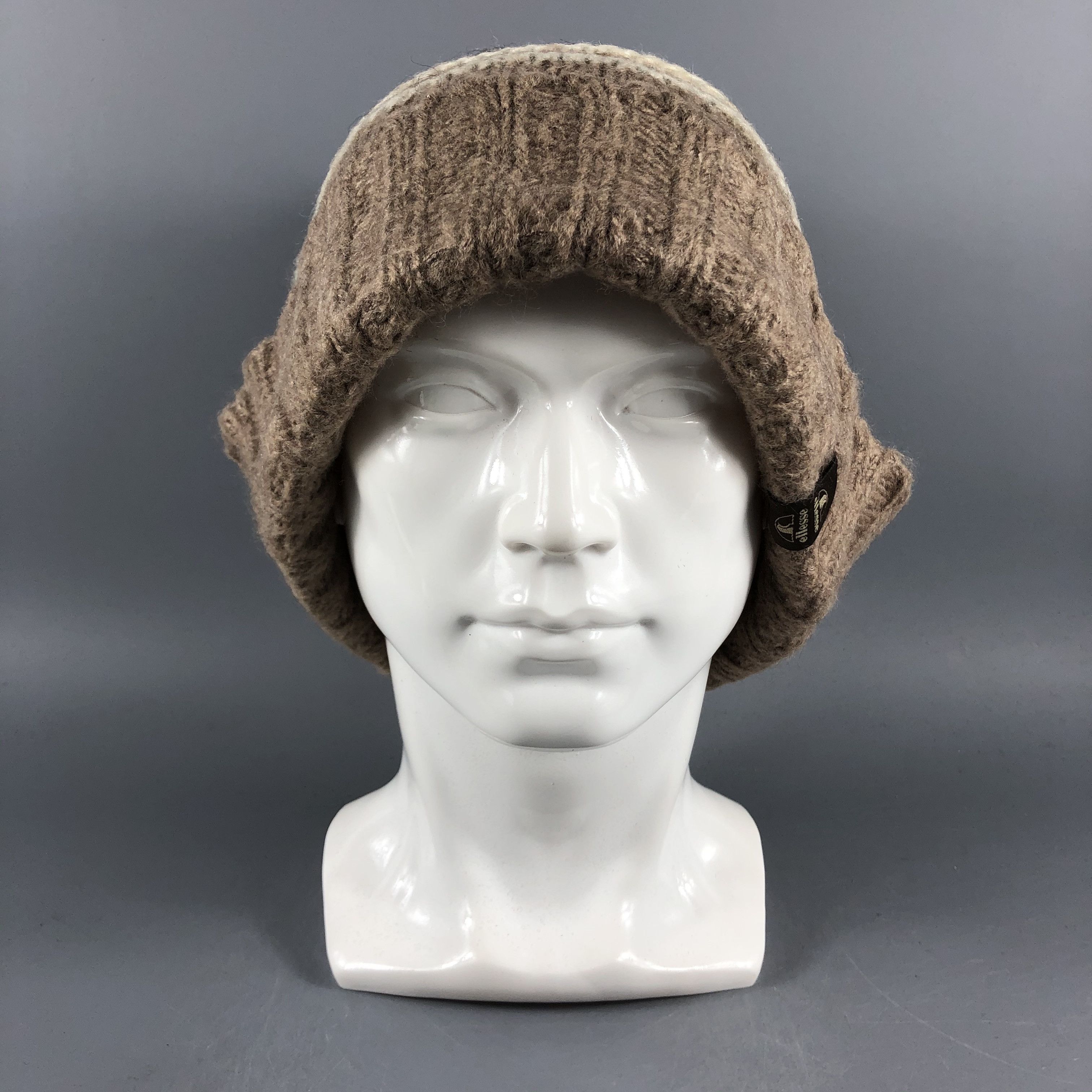 image of Ellesse Beanie Snow Hat Snow Cap -B1798, Men's