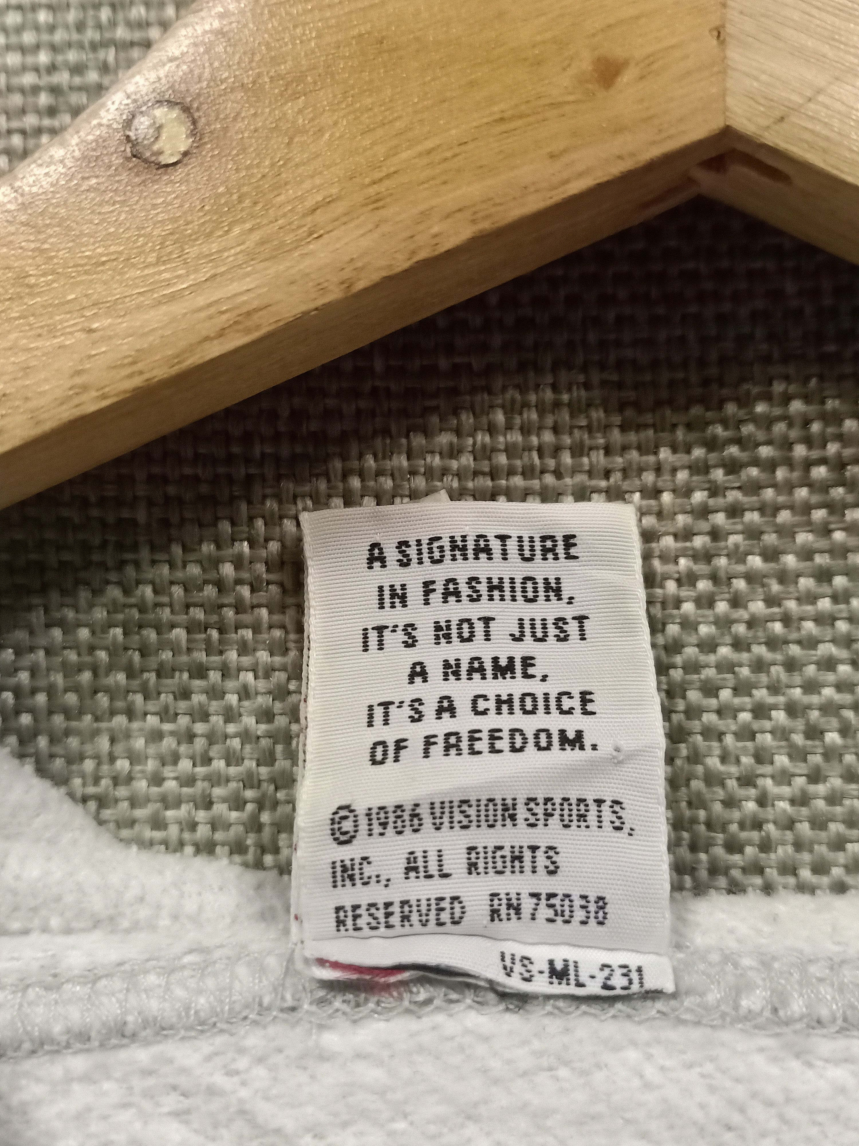Vision Streetwear Vintage 80s sweatshirt hoodie vision streetwear Size US L / EU 52-54 / 3 - 6 Thumbnail