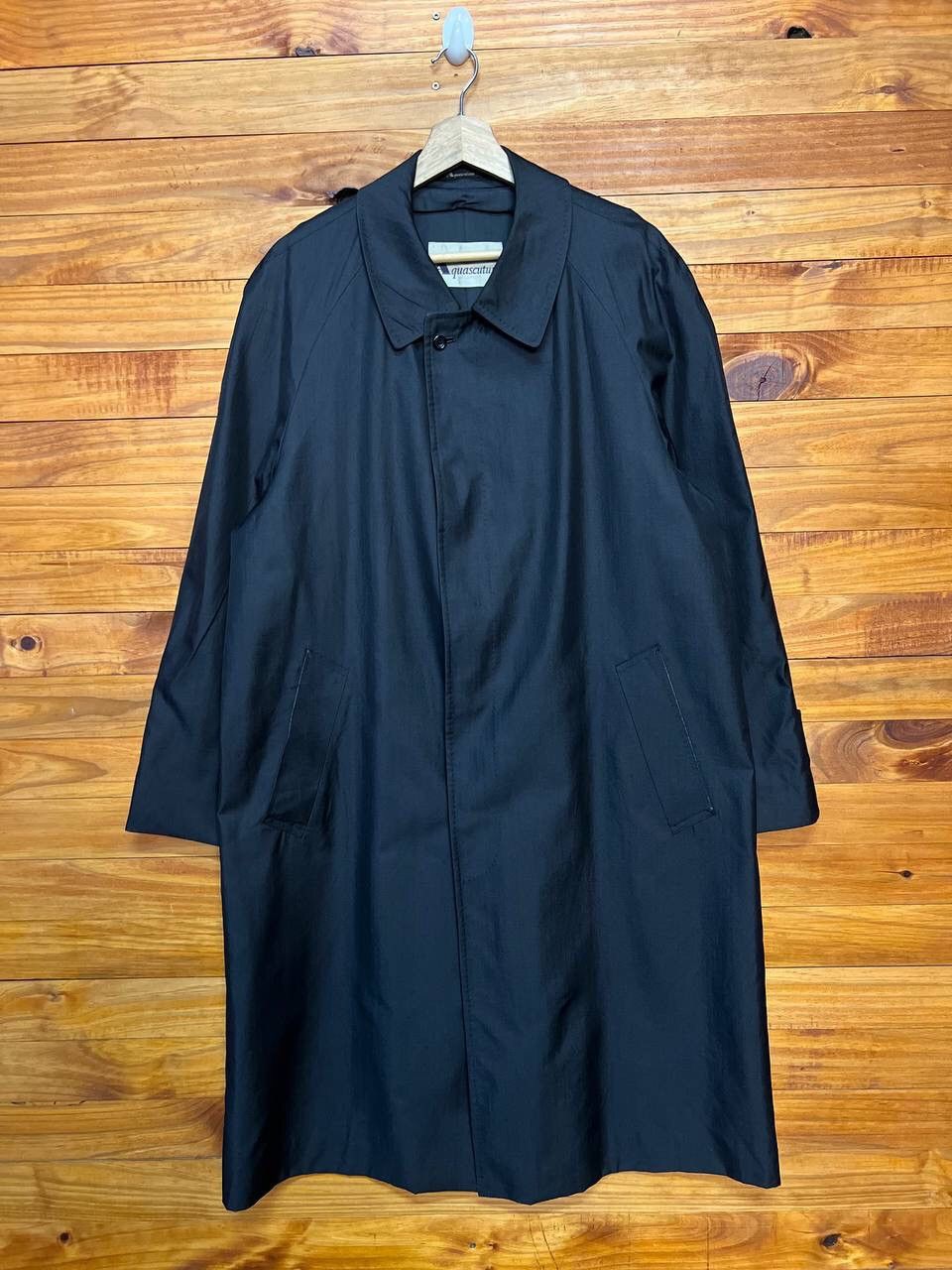 AQUASCUTUM OF LONDON OVERCOAT
