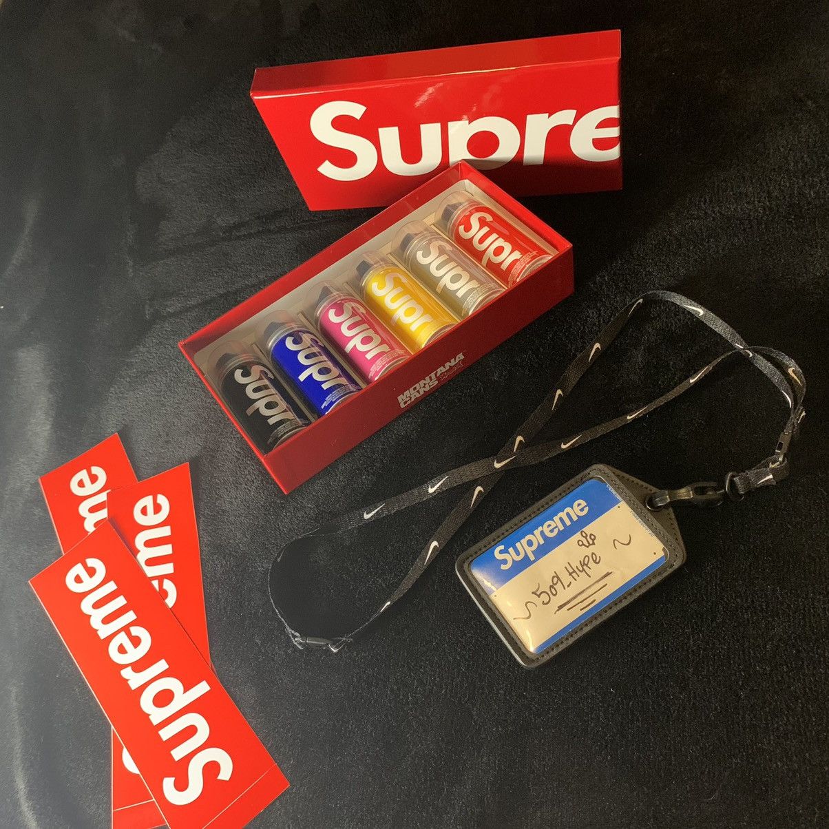 Shops SUPREME MONTANA SPRAY CANS