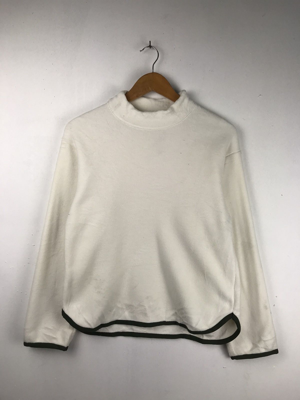 Uniqlo × Vintage × White Mountaineering Uniqlo White Mountaineering White Fleece Size US S / EU 44-46 / 1 - 1 Thumbnail