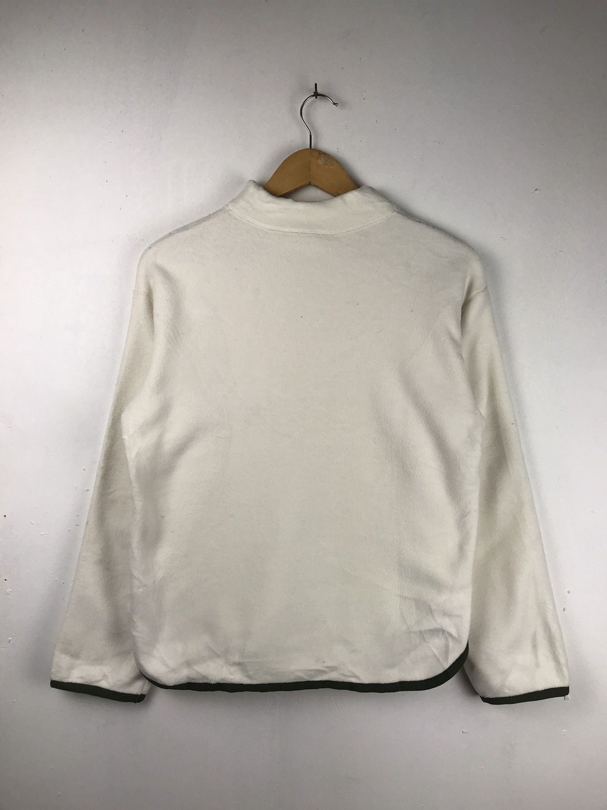Uniqlo × Vintage × White Mountaineering Uniqlo White Mountaineering White Fleece Size US S / EU 44-46 / 1 - 2 Thumbnail