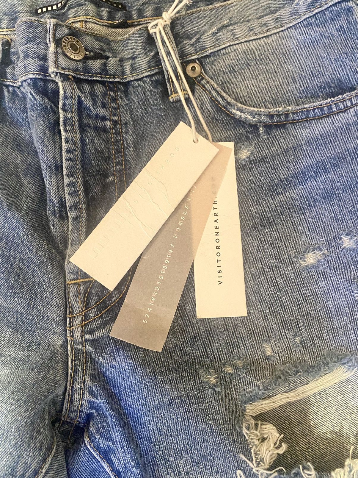 Visitor on Earth Rare New Visitor On Earth Destroyed Skinny Light Jeans Size US 32 / EU 48 - 8 Thumbnail