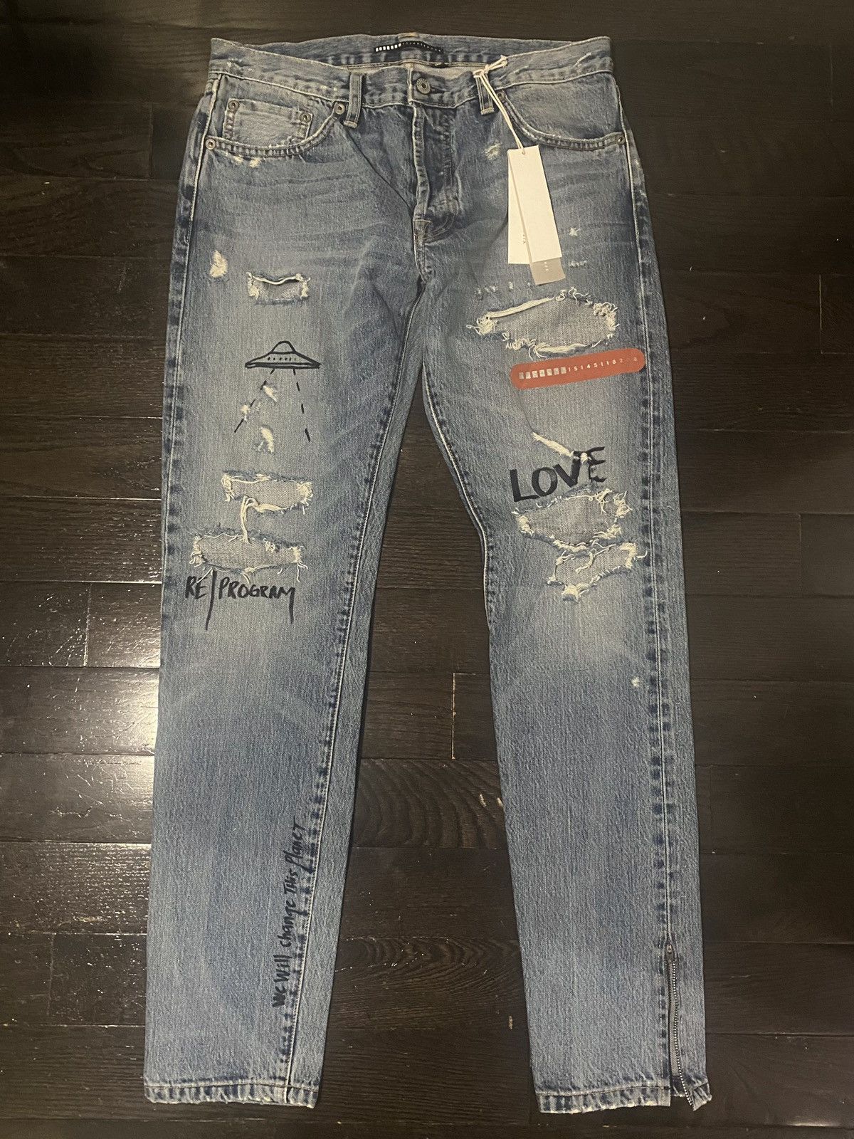Visitor on Earth Rare New Visitor On Earth Destroyed Skinny Light Jeans Size US 32 / EU 48 - 3 Thumbnail
