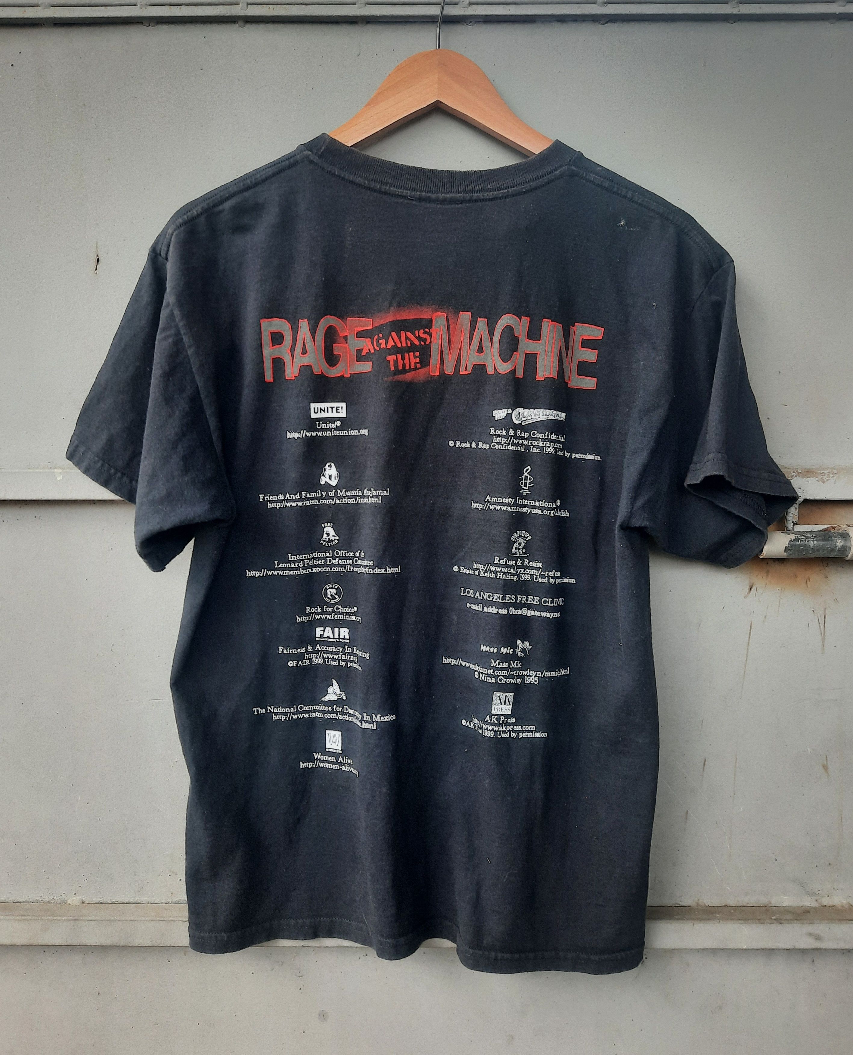 Band Tees 2000 Rage Against The Machine Battle of Los Angeles Tee Size US M / EU 48-50 / 2 - 6 Thumbnail