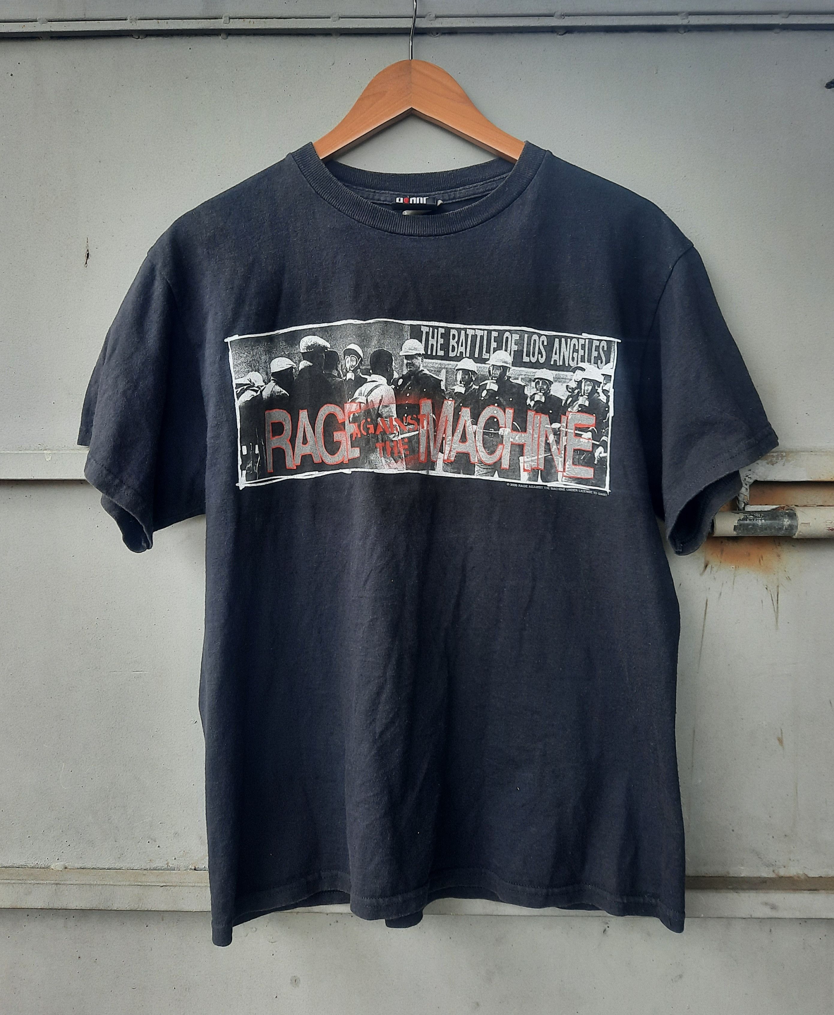 Band Tees 2000 Rage Against The Machine Battle of Los Angeles Tee Size US M / EU 48-50 / 2 - 2 Thumbnail