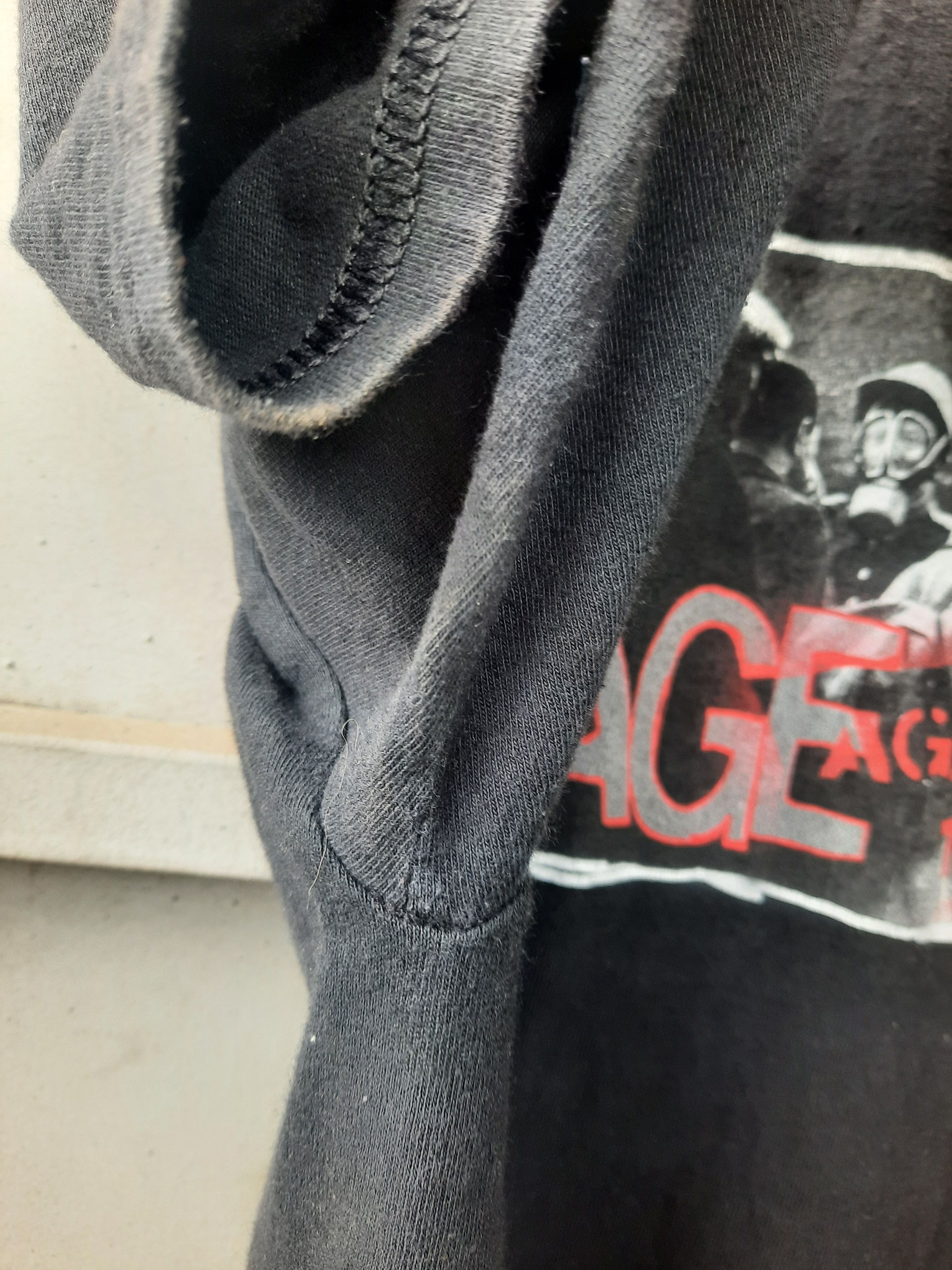 Band Tees 2000 Rage Against The Machine Battle of Los Angeles Tee Size US M / EU 48-50 / 2 - 4 Thumbnail