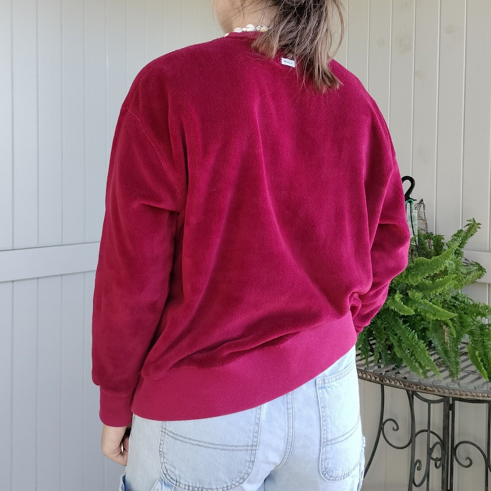 Designer × RVCA RVCA Jumper Sweater Velvet Fleece Embroidered Spellout Size S / US 4 / IT 40 - 4 Thumbnail