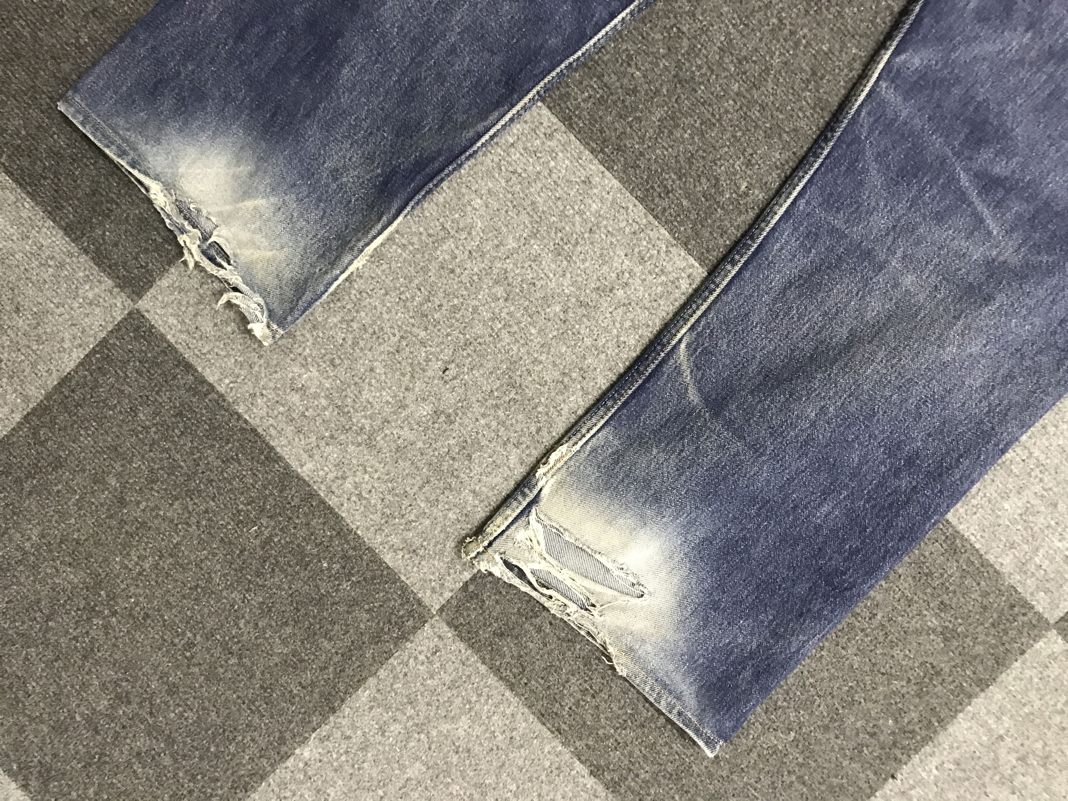 Levi's VL176- Vintage Levis 501 Blue Wash Jeans Size US 35 - 12 Thumbnail