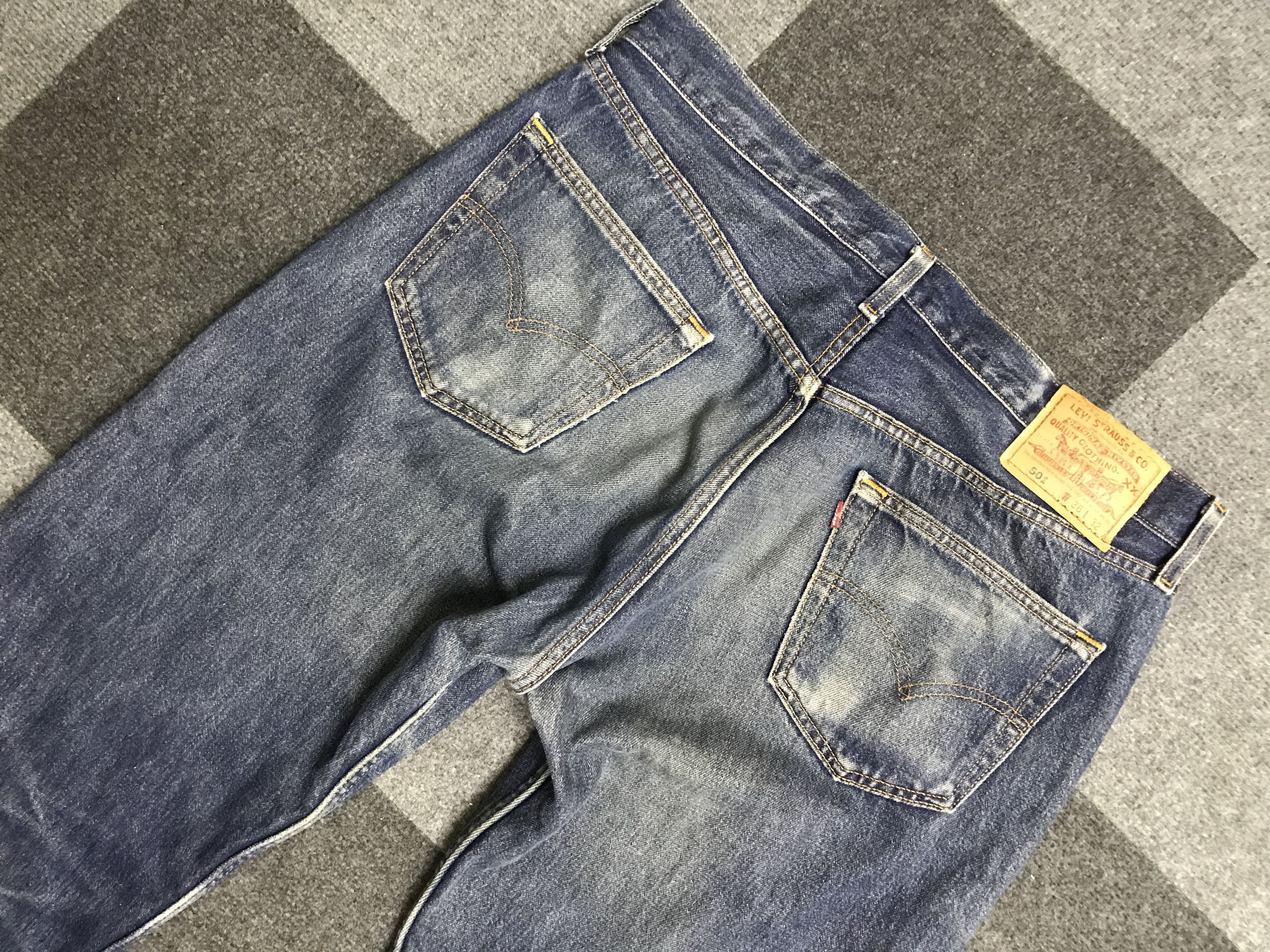 Levi's VL176- Vintage Levis 501 Blue Wash Jeans Size US 35 - 10 Thumbnail
