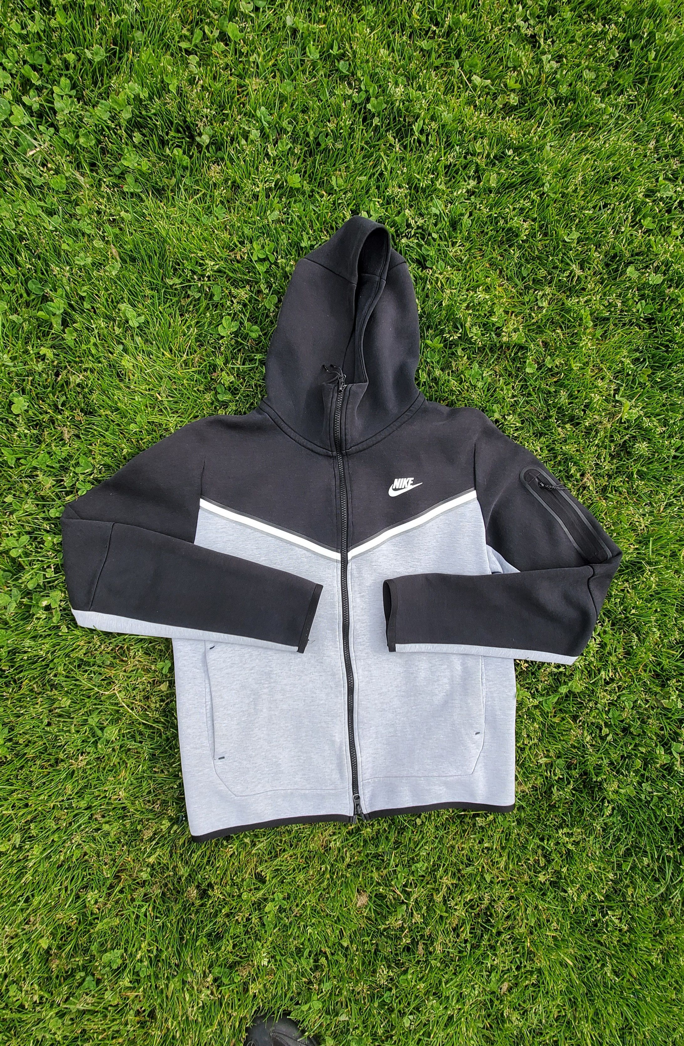 Nike Nike Sportswear Tech Fleece Colorblock Full Zip Hoodie | Grailed