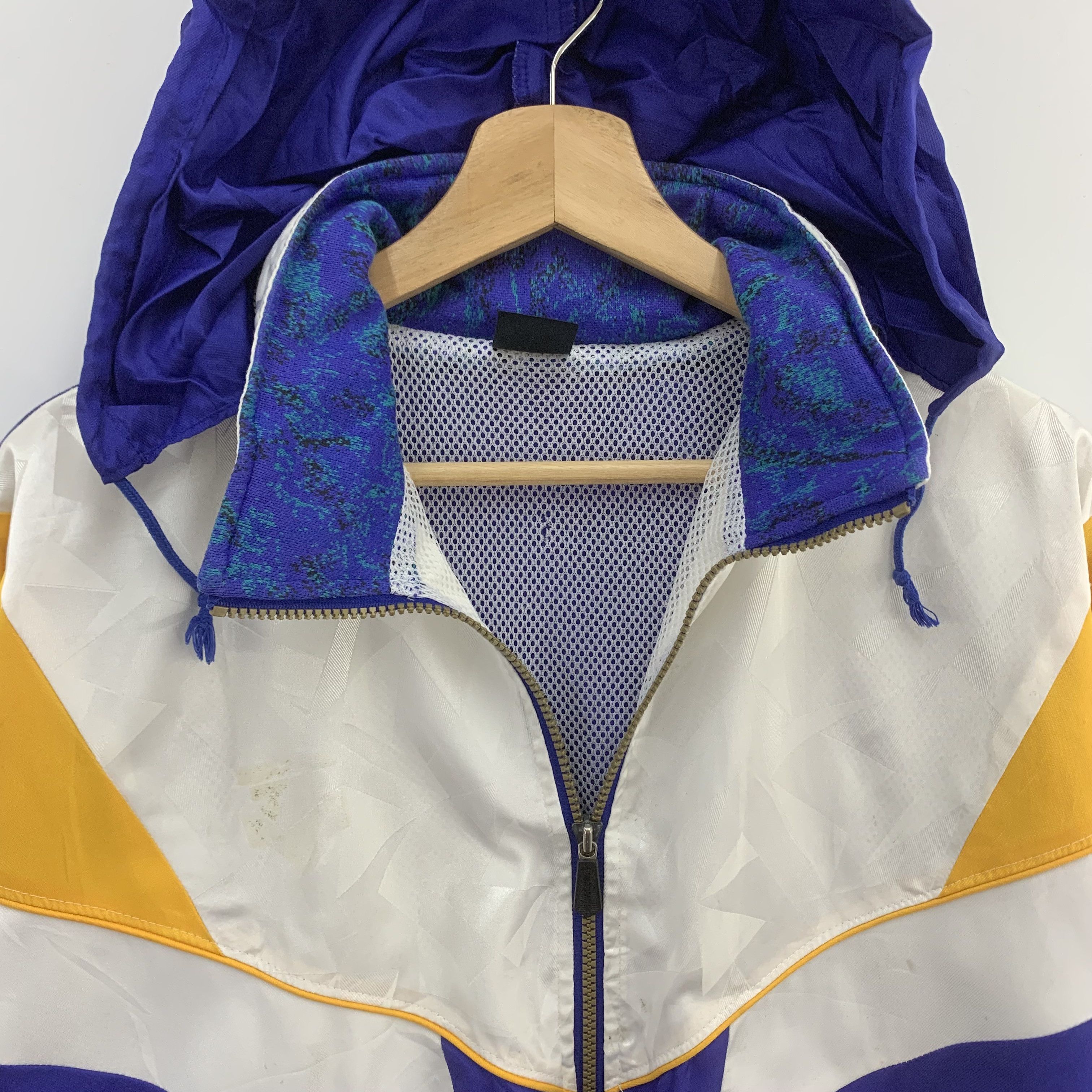 Descente × Japanese Brand × Vintage Vintage 90s Descente Jacket with Hooded | Shell Jacket Size US L / EU 52-54 / 3 - 4 Thumbnail
